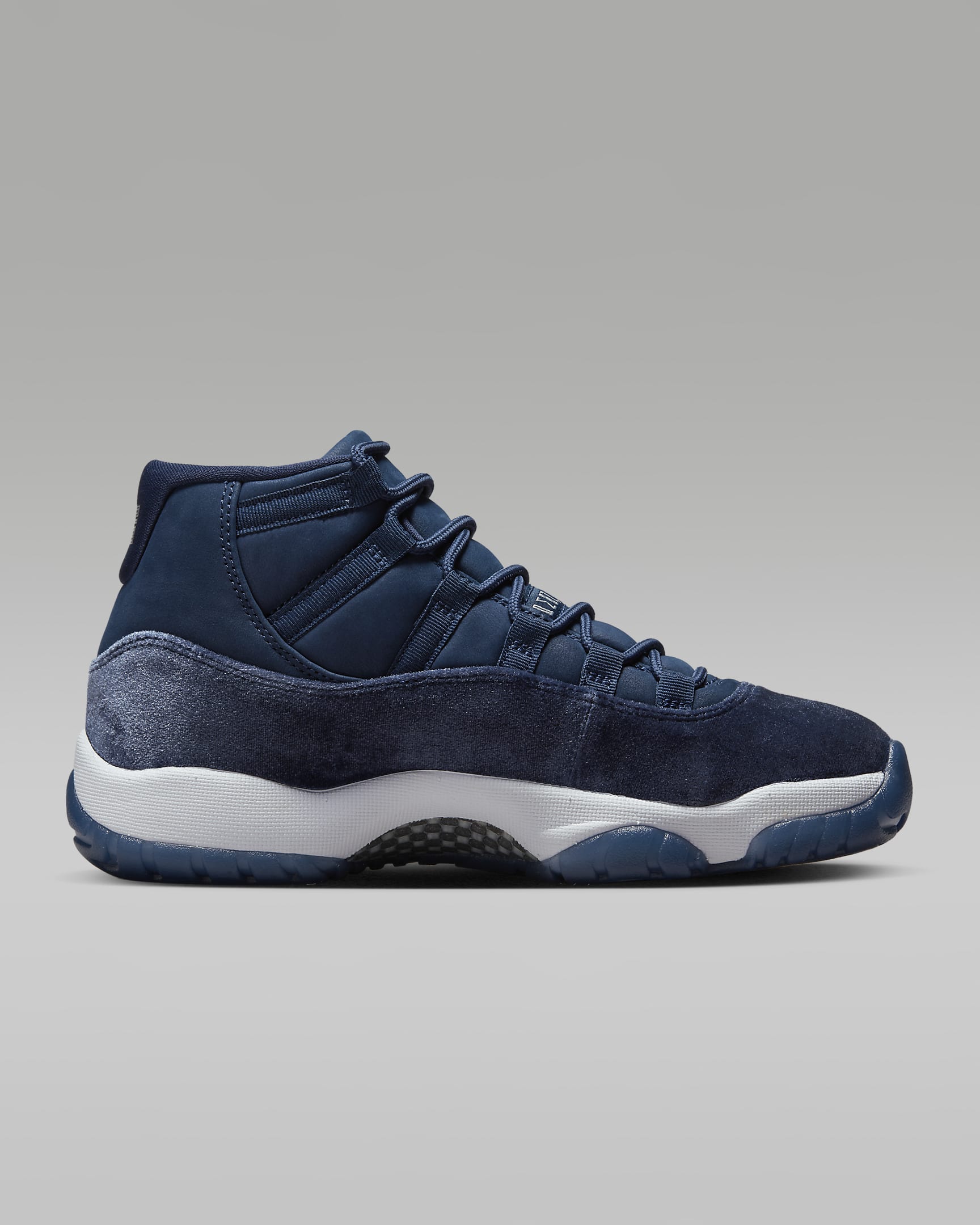 air jordan 11 retro women's shoe