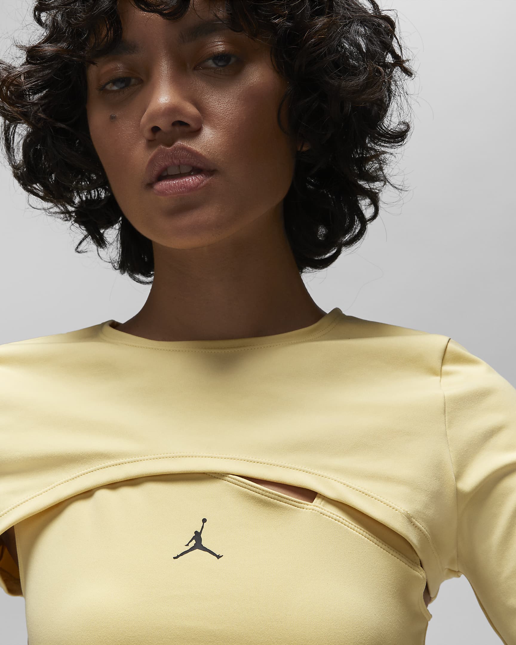 Jordan Sport Women's 2-in-1 Long-Sleeve Top. Nike RO