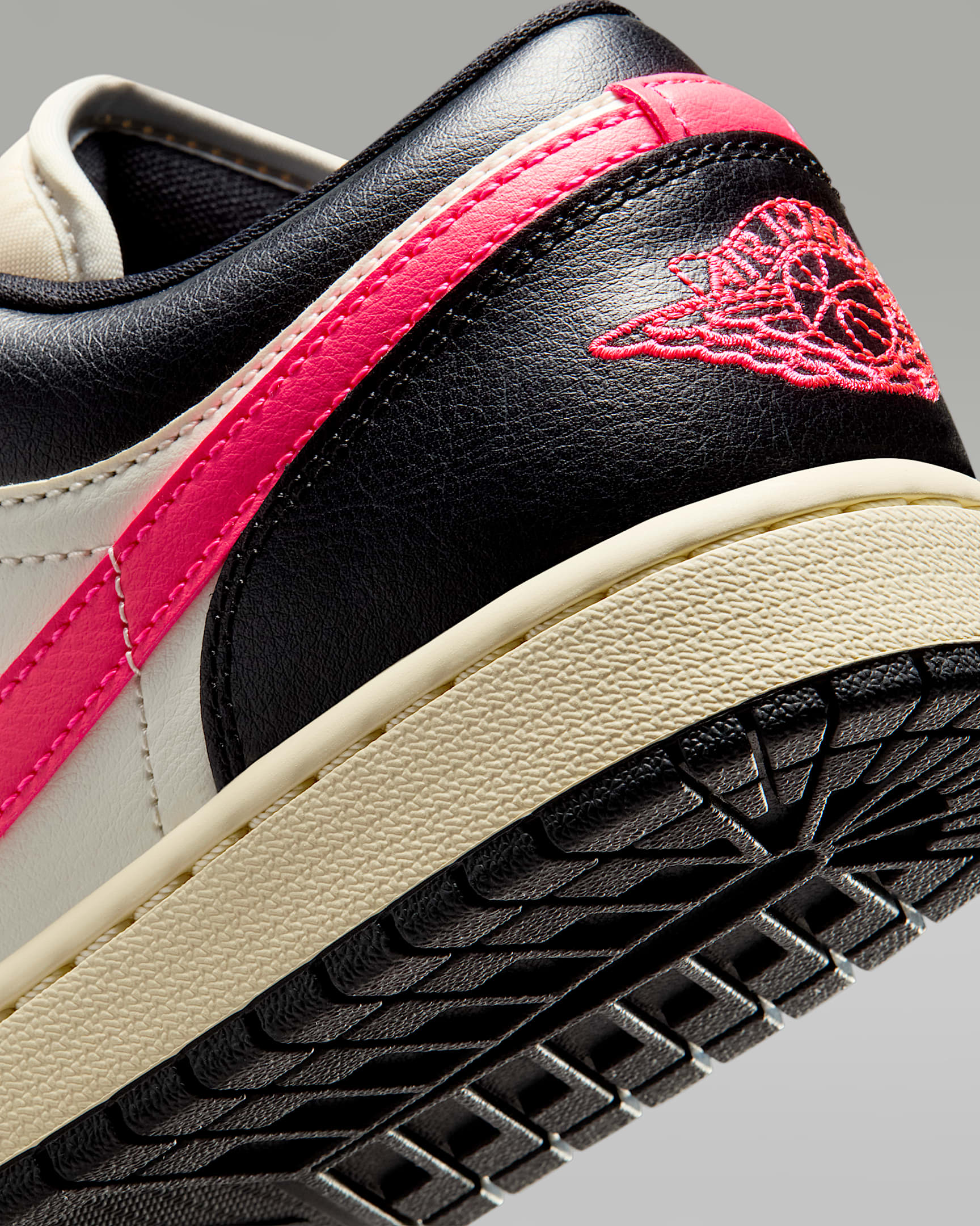Air Jordan 1 Low Women's Shoes - Pale Ivory/Black/Muslin/Racer Pink