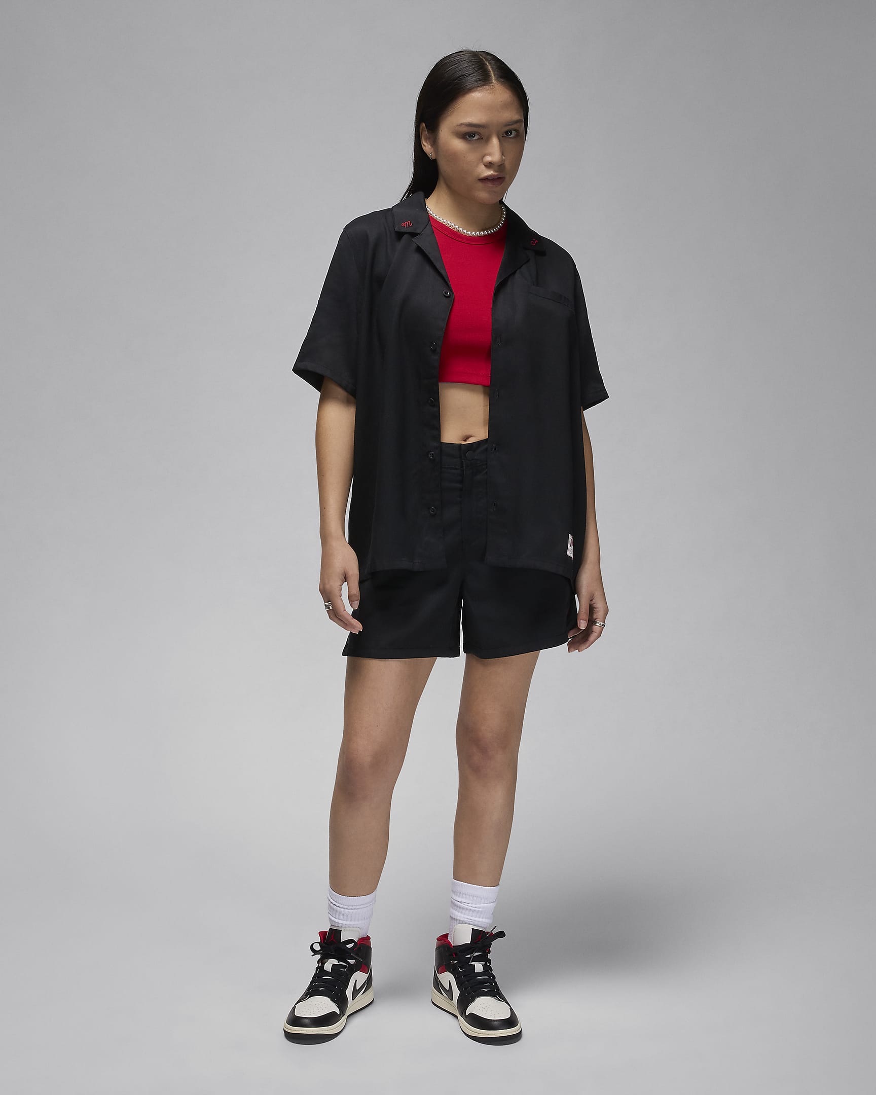 Jordan Women's Woven Shorts - Black/Gym Red