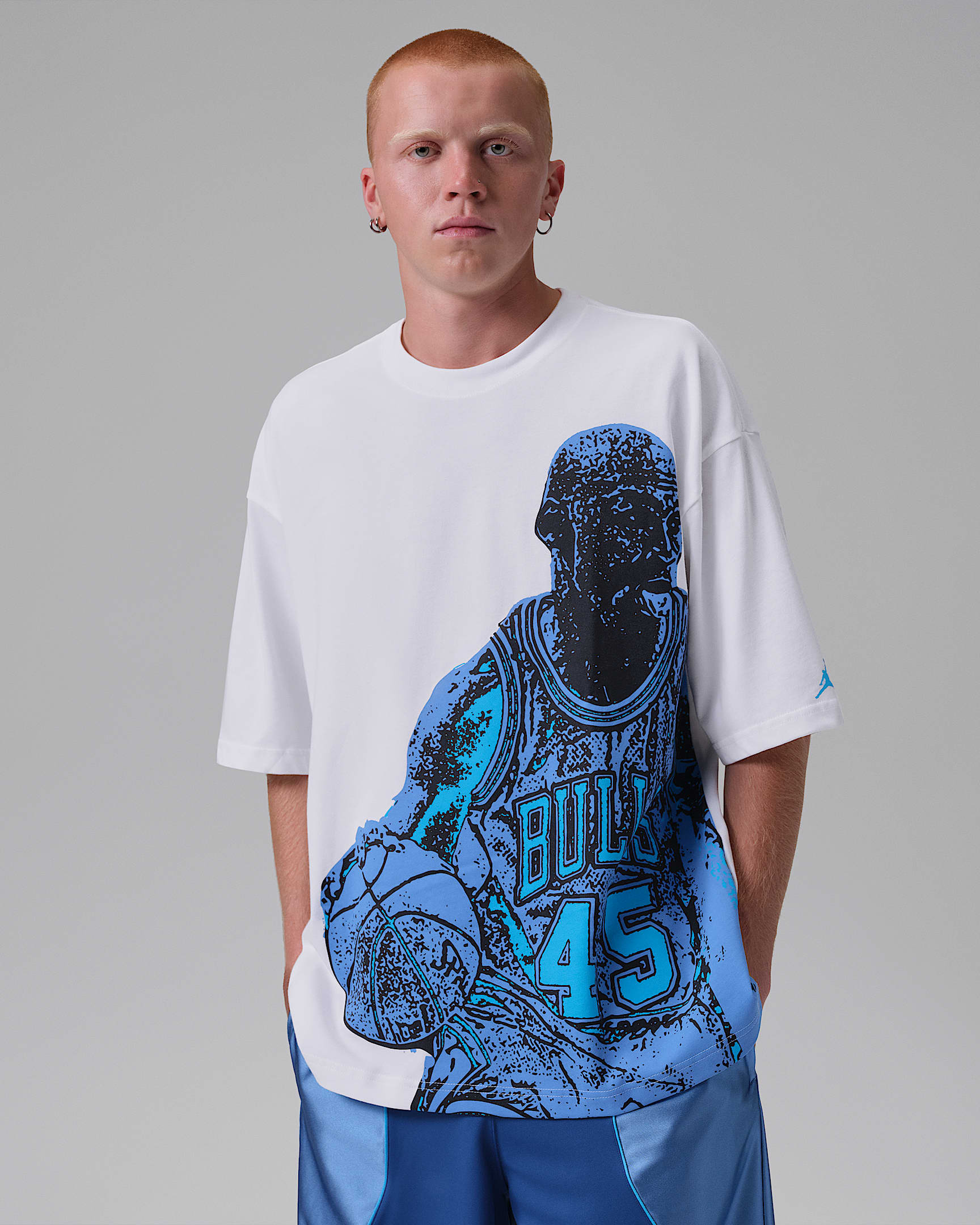 Jordan Sport Men's Dri-FIT Graphic T-Shirt - White/Blue Beyond