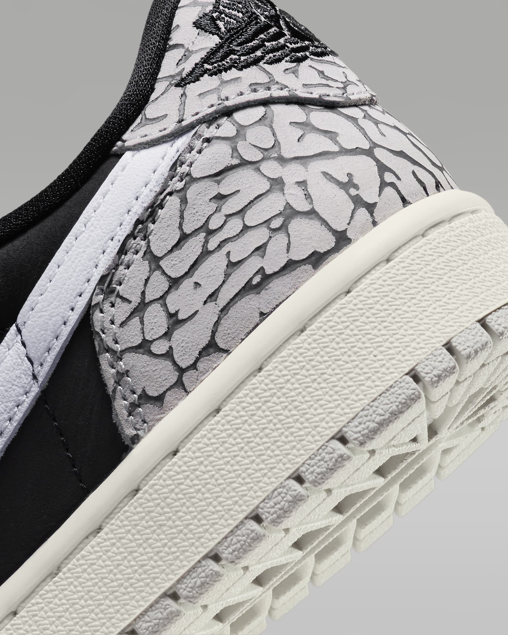 Air Jordan 1 Low OG Women's Shoe. Nike UK