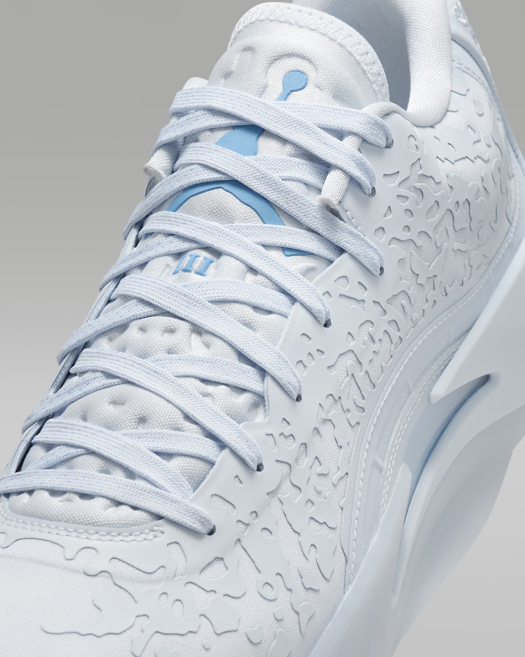 Zion 3 Basketball Shoes - Half Blue/University Blue