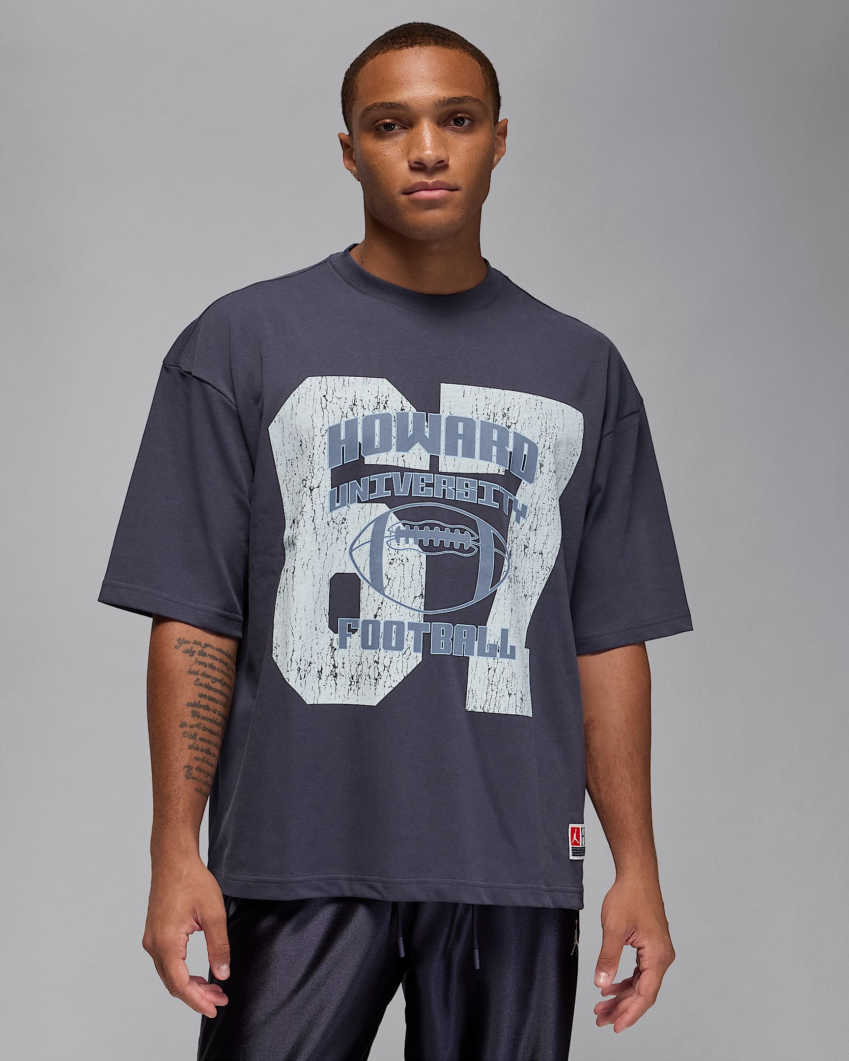 Jordan Flight Essentials x Howard University Men's Oversized T-Shirt - Gridiron/University Red