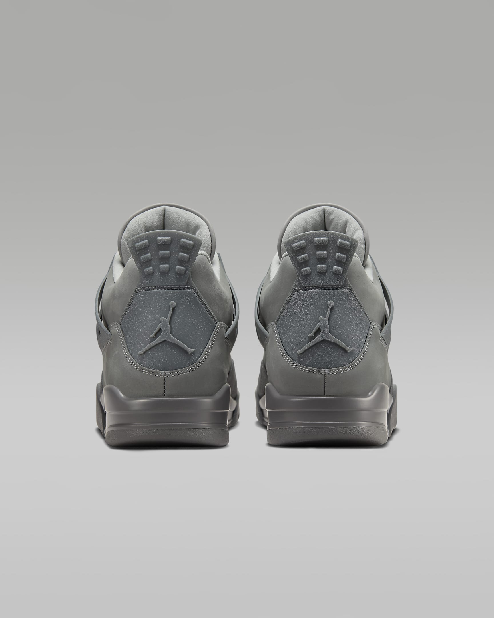 Air Jordan 4 Retro SE "Wet Cement" Men's Shoes - Smoke Grey/Cement Grey/Particle Grey/Iron Grey