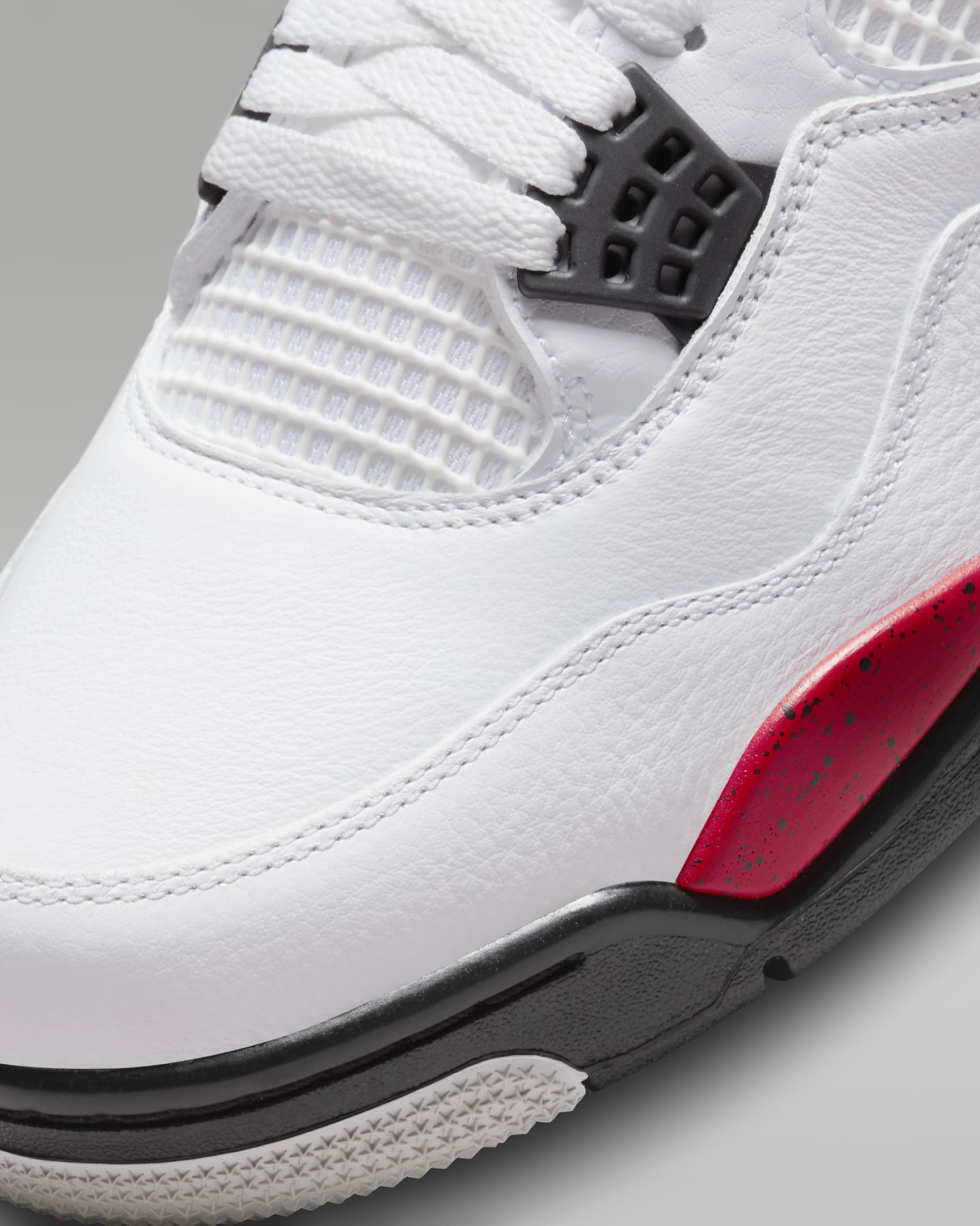 Air Jordan 4 Retro Men's Shoes. Nike JP