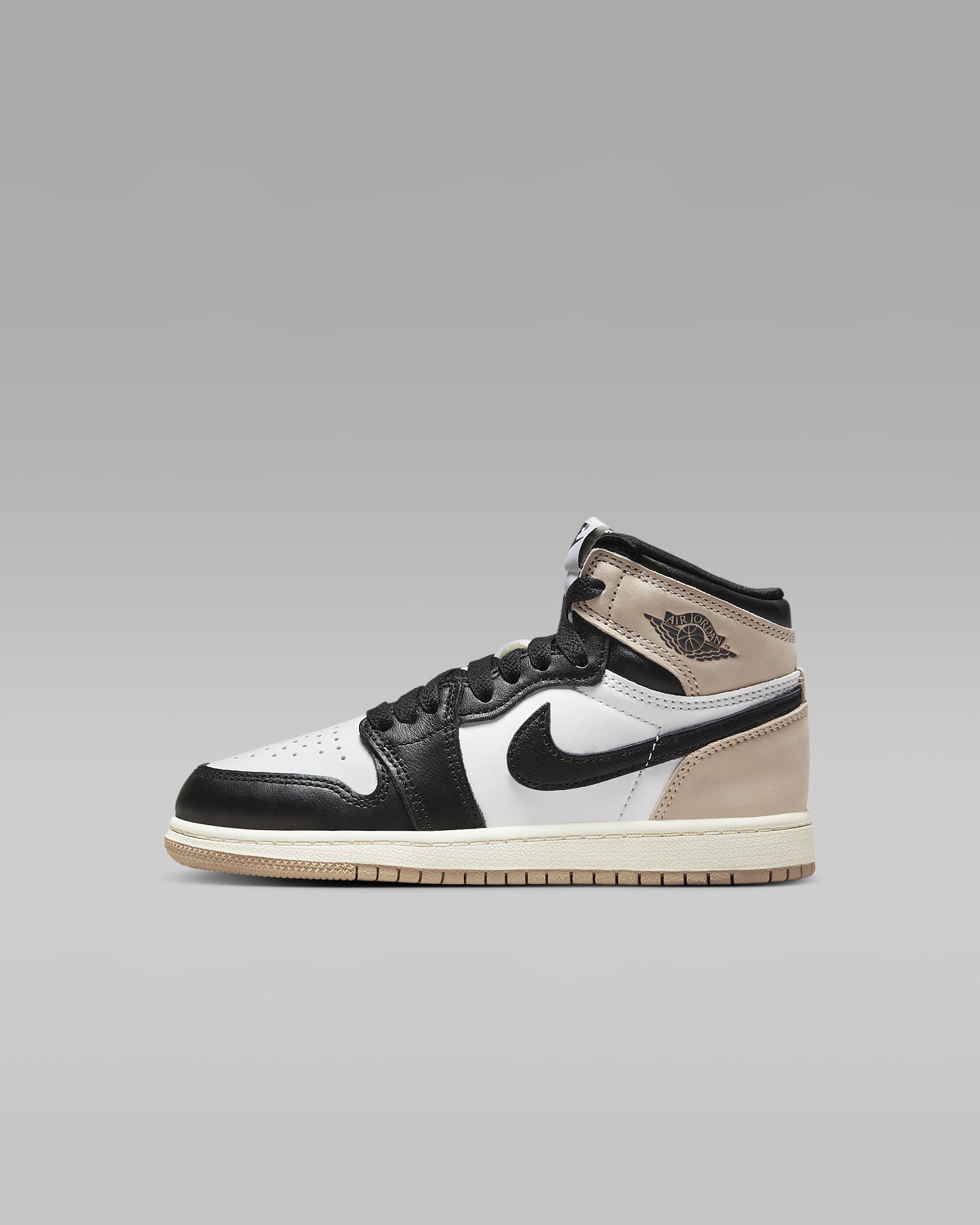 Jordan 1 Retro High OG 'Latte' Younger Kids' Shoes - Black/White/Sail/Legend Medium Brown