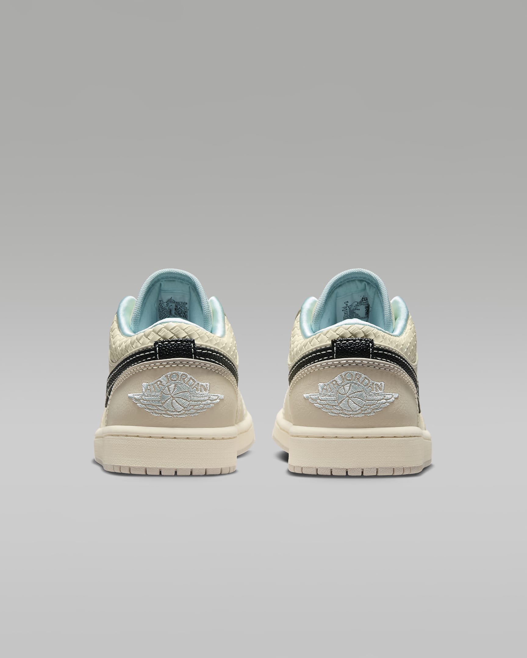 Air Jordan 1 Low SE Shoes - Sand Drift/Muslin/Glacier Blue/Black