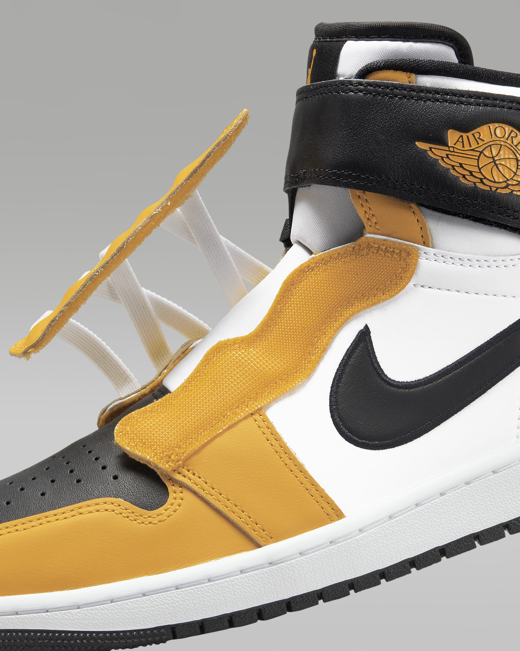 Air Jordan 1 Hi FlyEase-sko til mænd - hvid/Yellow Ochre/hvid/sort