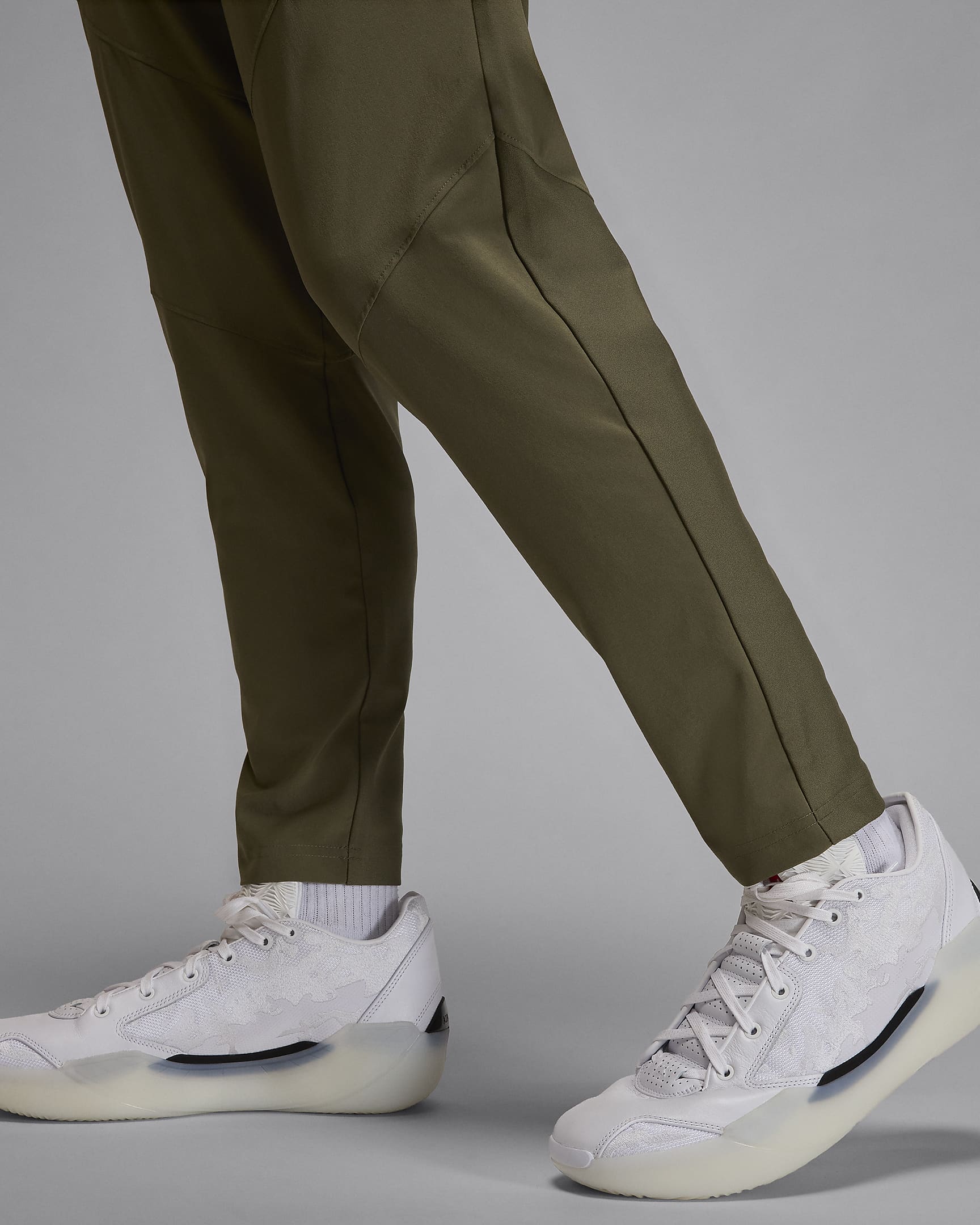 Jordan Sport Men's Dri-FIT Woven Trousers - Medium Olive/Medium Olive/White