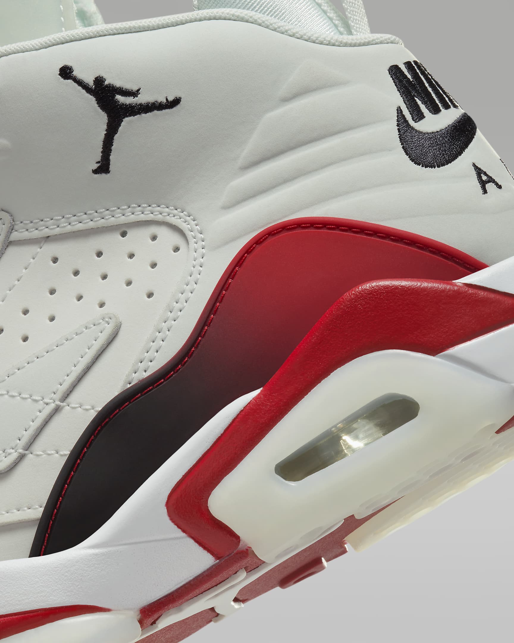 Jumpman MVP Women's Shoes. Nike IE