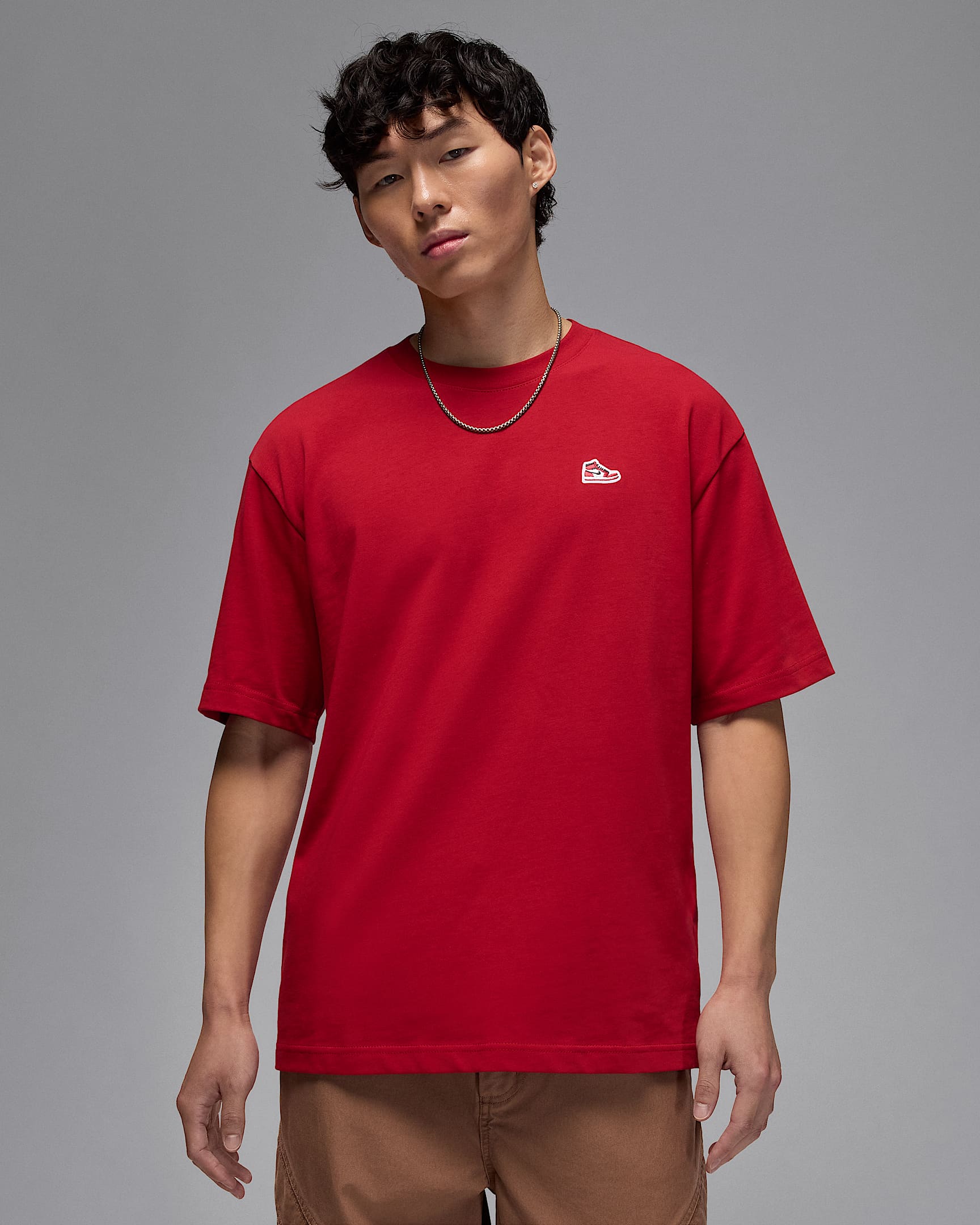Playera con parche de tenis para hombre Jordan Brand - Rojo gimnasio/Negro