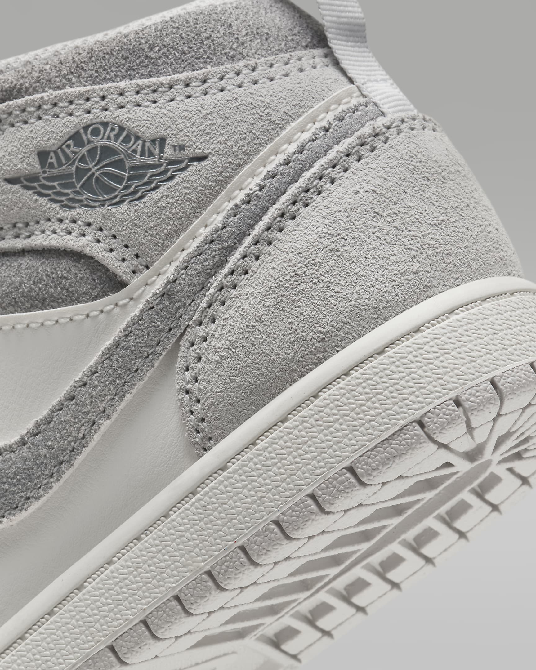 Jordan 1 Mid SE Little Kids' Shoes - Neutral Grey/Sail/Smoke Grey