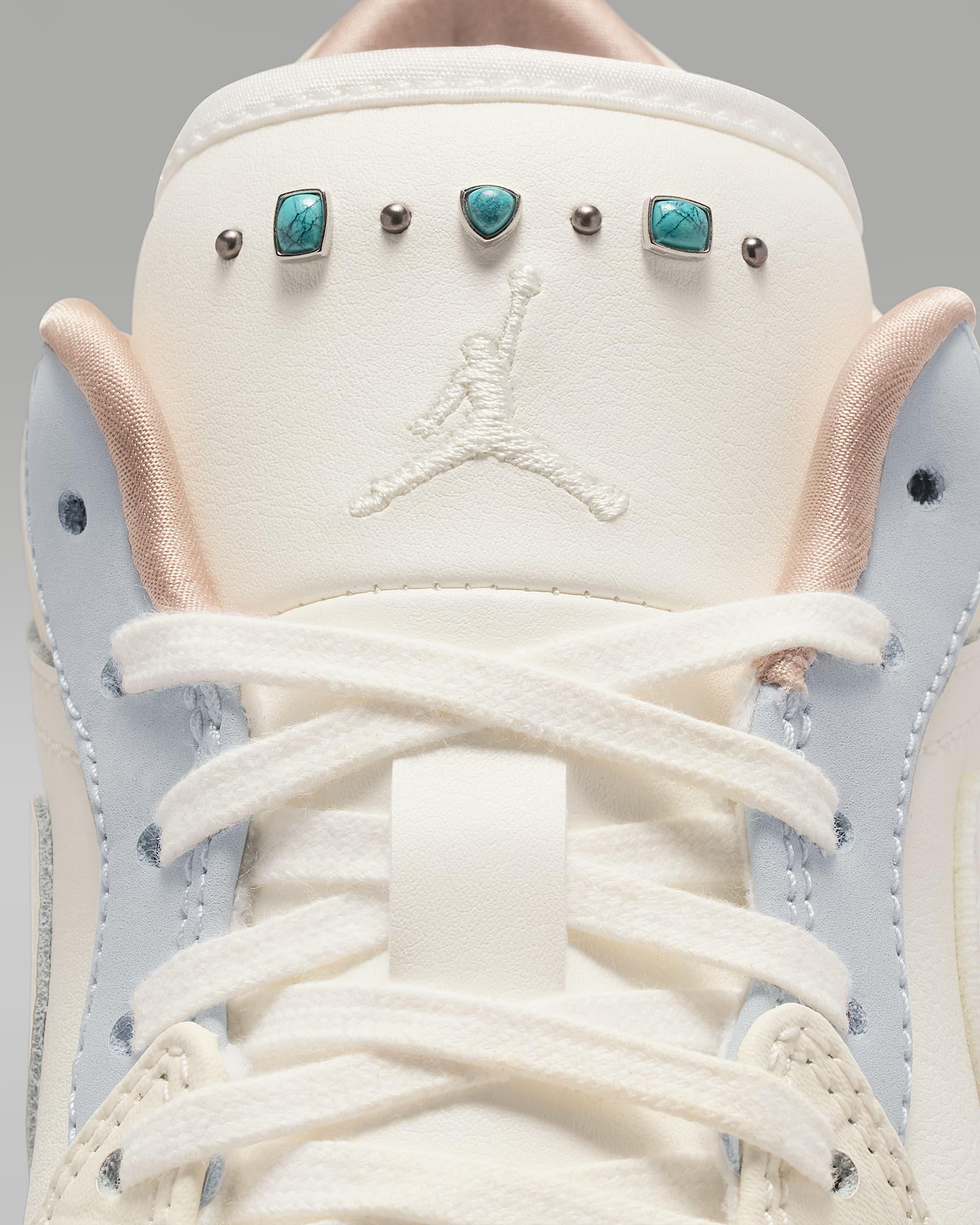 Air Jordan 1 Low Women's Shoes - Sail/Off Noir/Light Smoke Grey/Soft Pearl