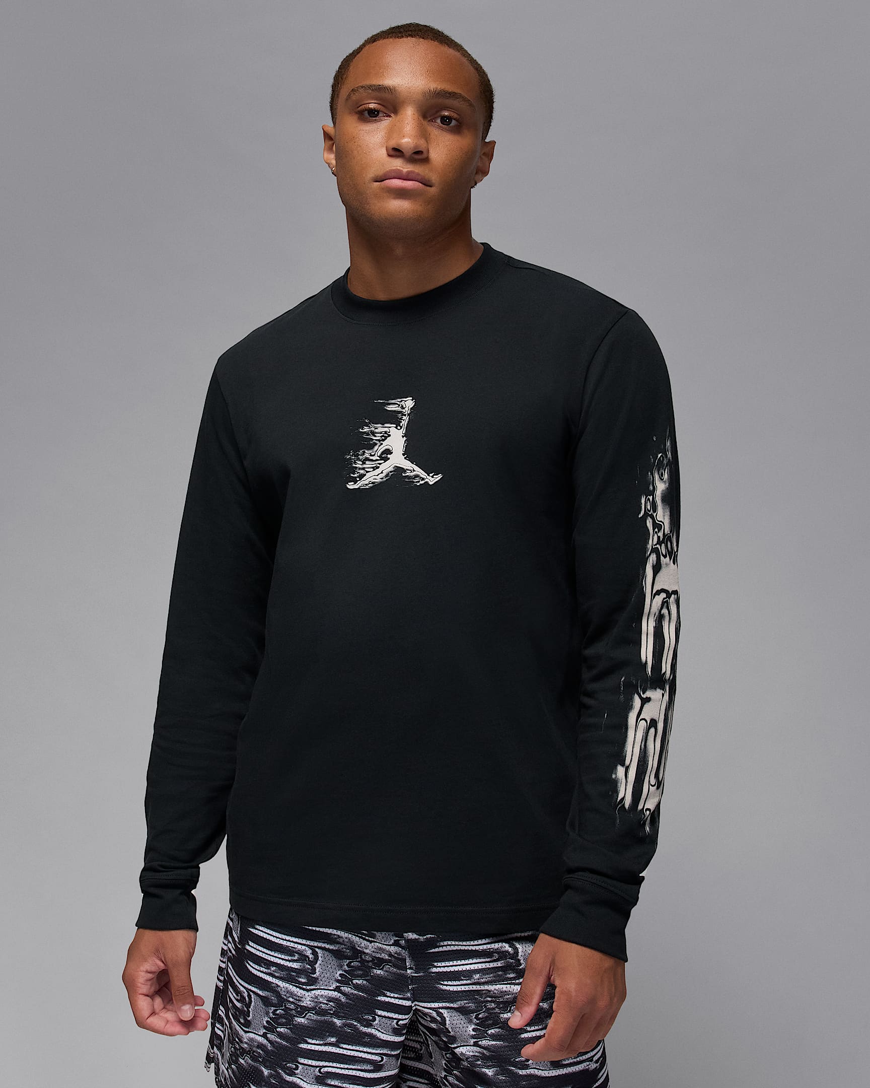 Jordan Sport Men's Dri-Fit Long-Sleeve T-Shirt - Black/White