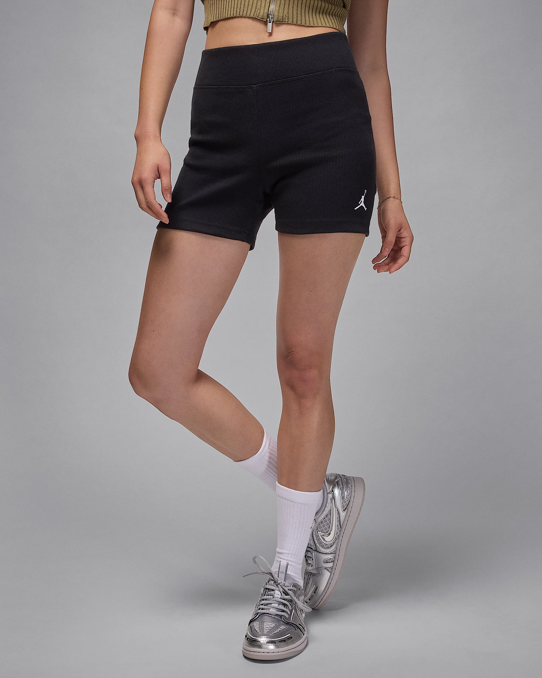 Jordan Brooklyn Essentials Women's 10cm (approx.) Shorts - Black/White