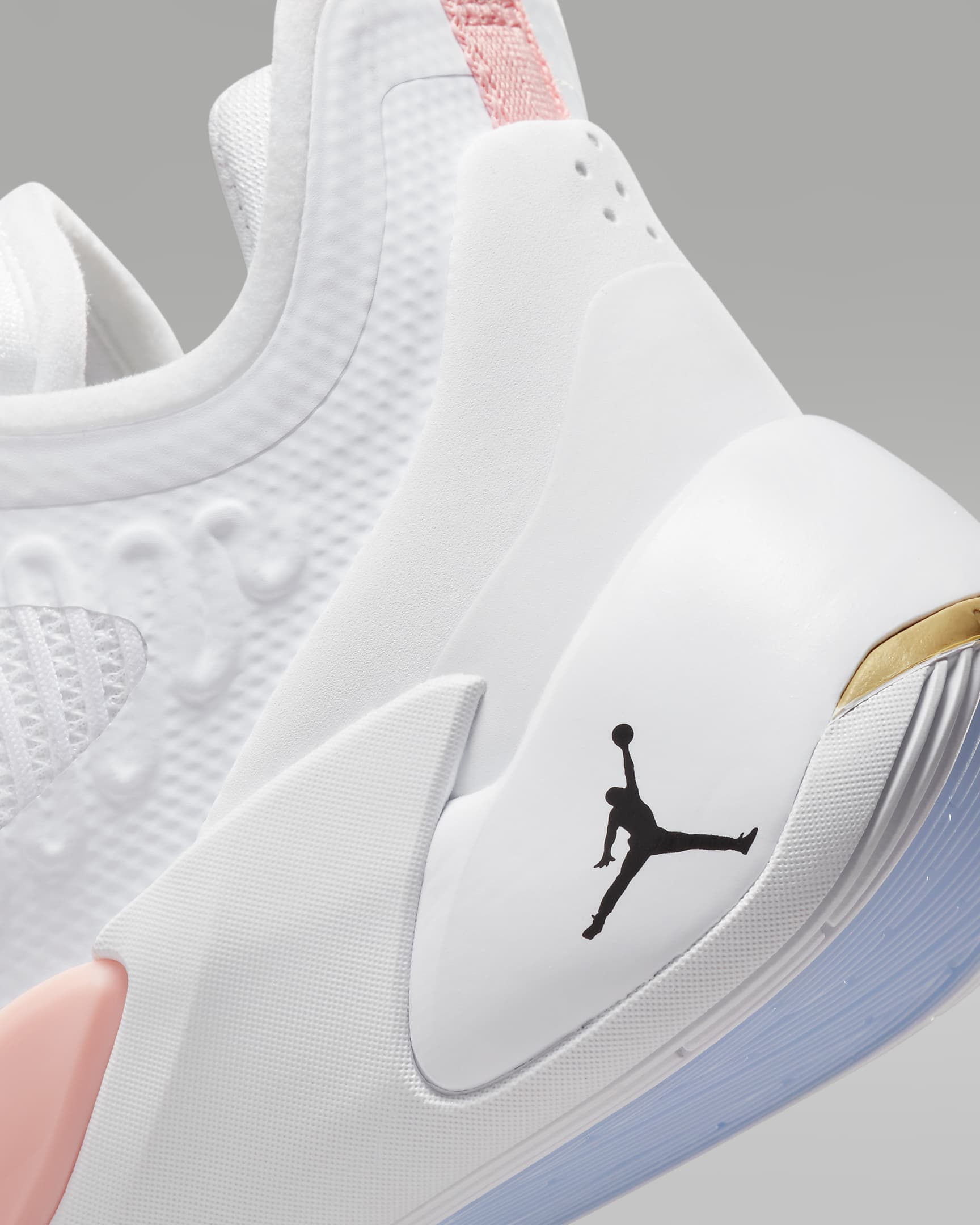 luka playoff shoes