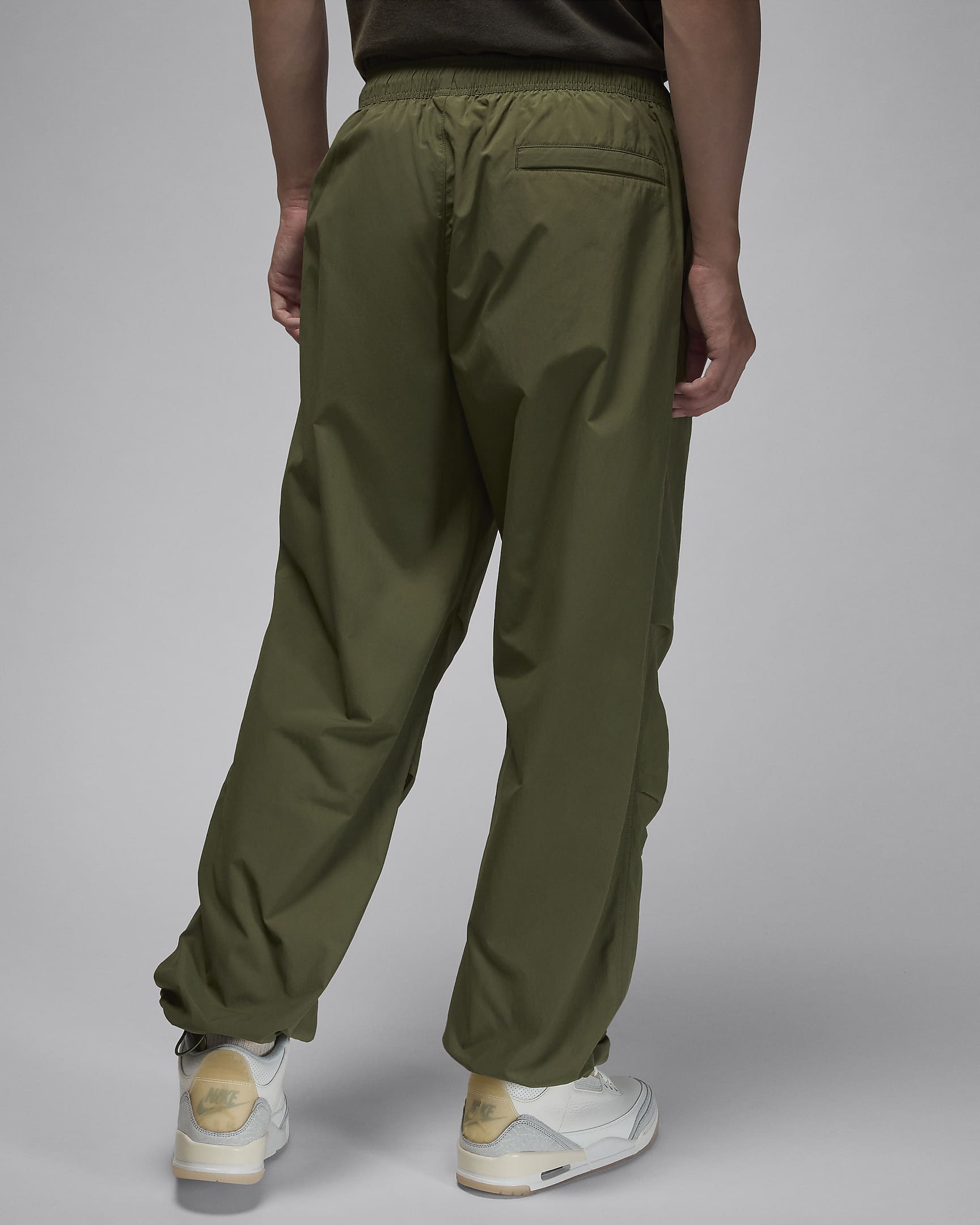 Jordan Essentials Men's Woven Trousers - Medium Olive