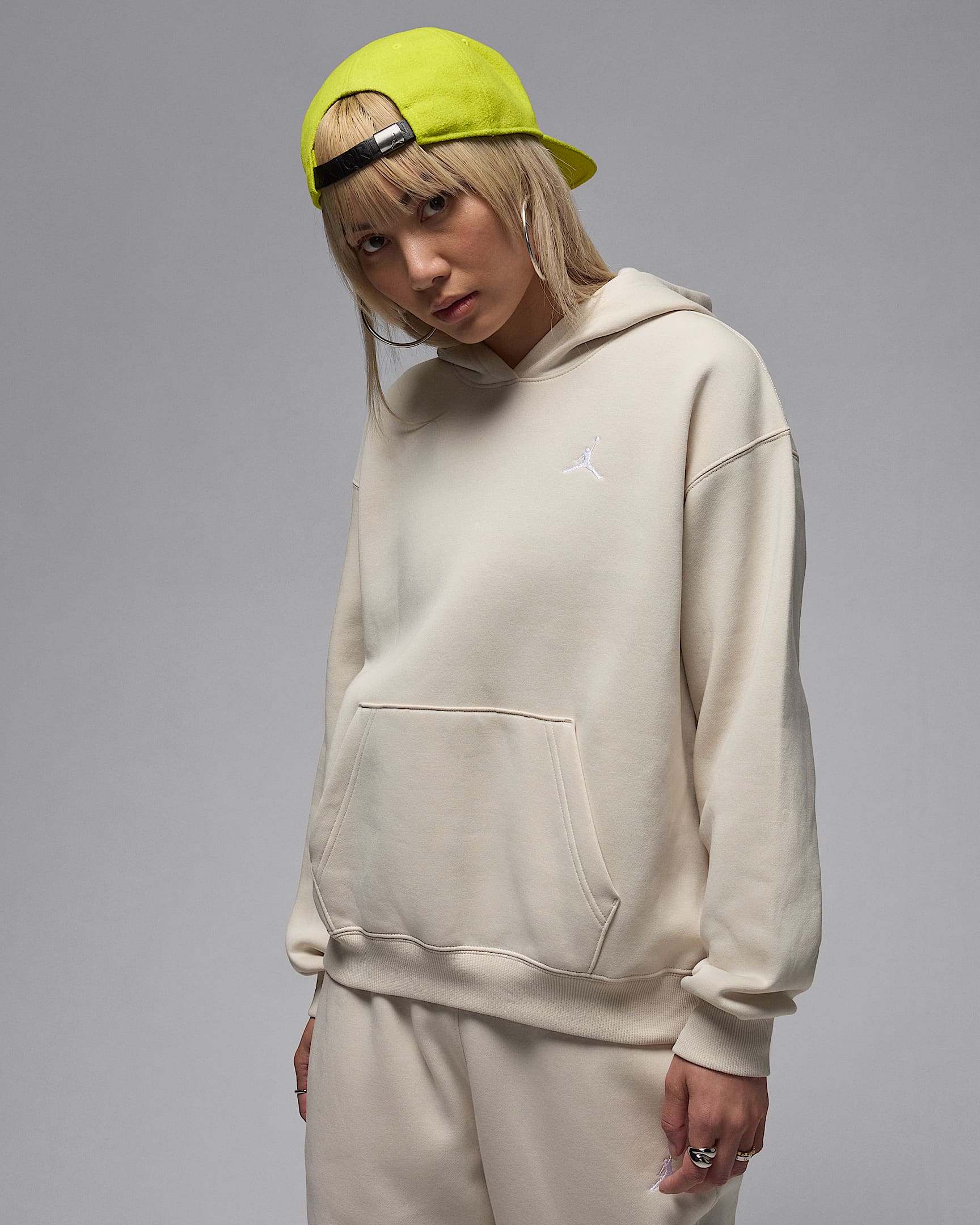 Jordan Brooklyn Fleece Women's Pullover Hoodie - Light Orewood Brown/White