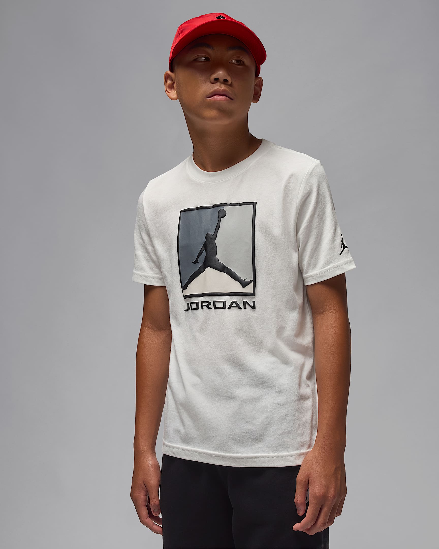 Jordan Flight Essentials Older Kids' Boxed Logo 3.0 T-Shirt - Sail