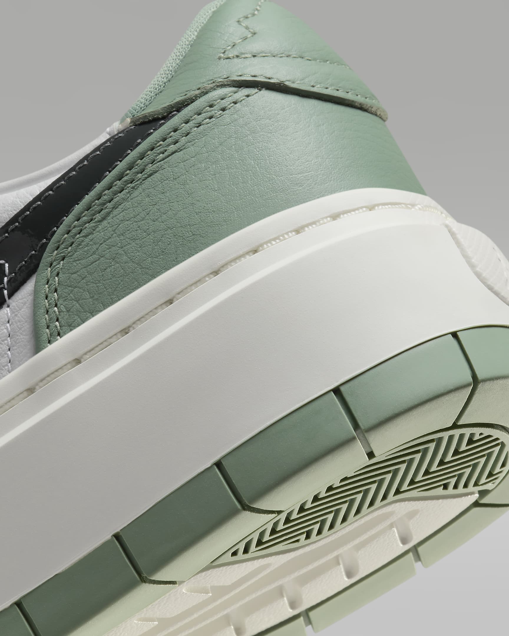 Air Jordan 1 Elevate Low Shoes - Jade Smoke/Anthracite/Sail/White