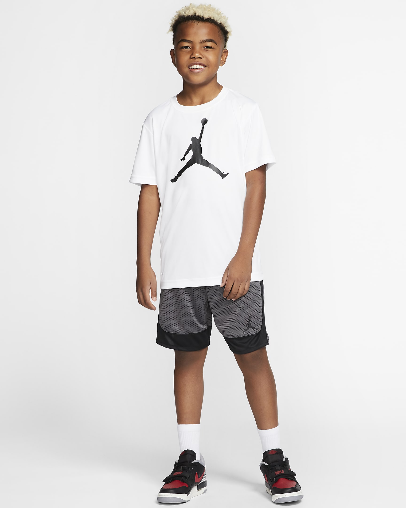Jordan Dri-FIT Big Kids' (Boys') T-Shirt. Nike JP