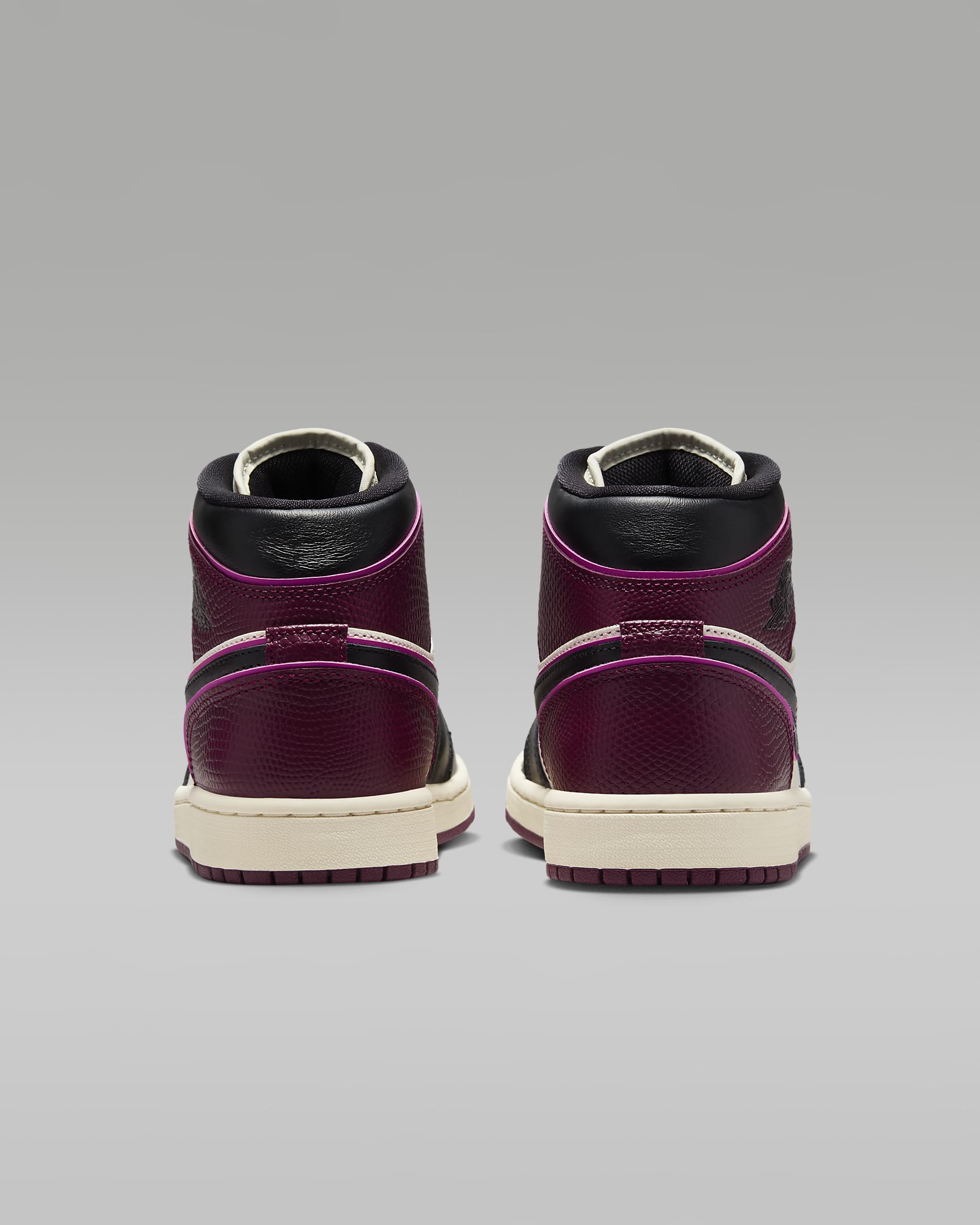 Chaussure Air Jordan 1 Mid SE pour femme - Sail/Active Pink/Bordeaux/Noir