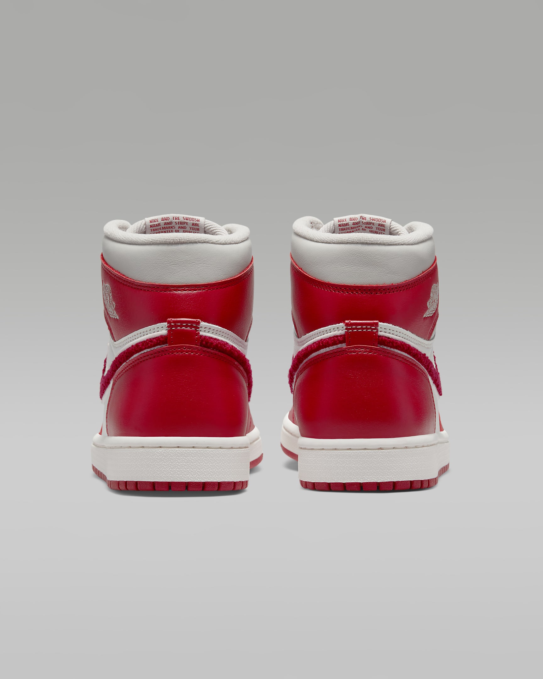 Air Jordan Women's Retro 1 High Og main image 1