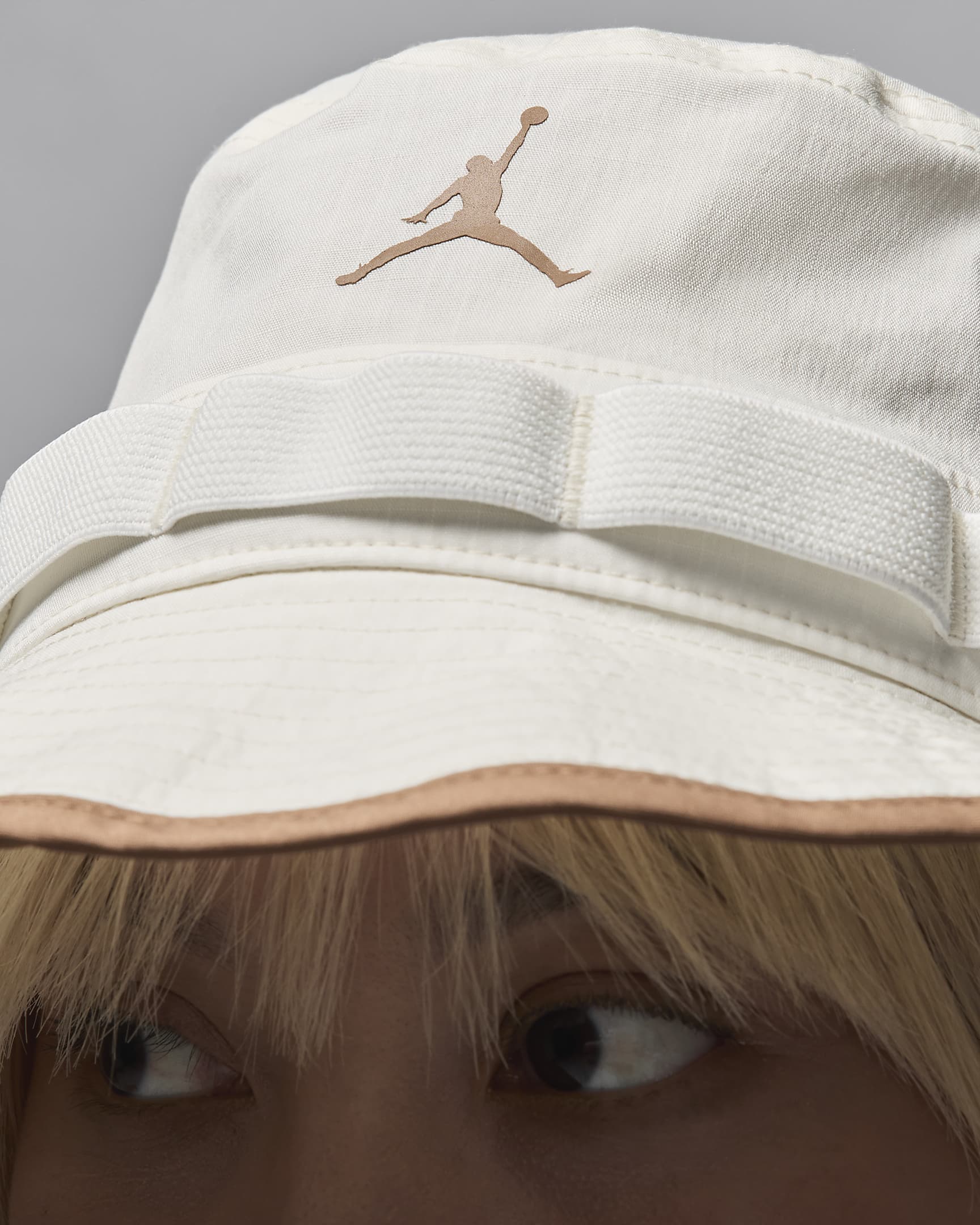 Jordan Apex Bucket Hat - Sail/Archaeo Brown/Archaeo Brown