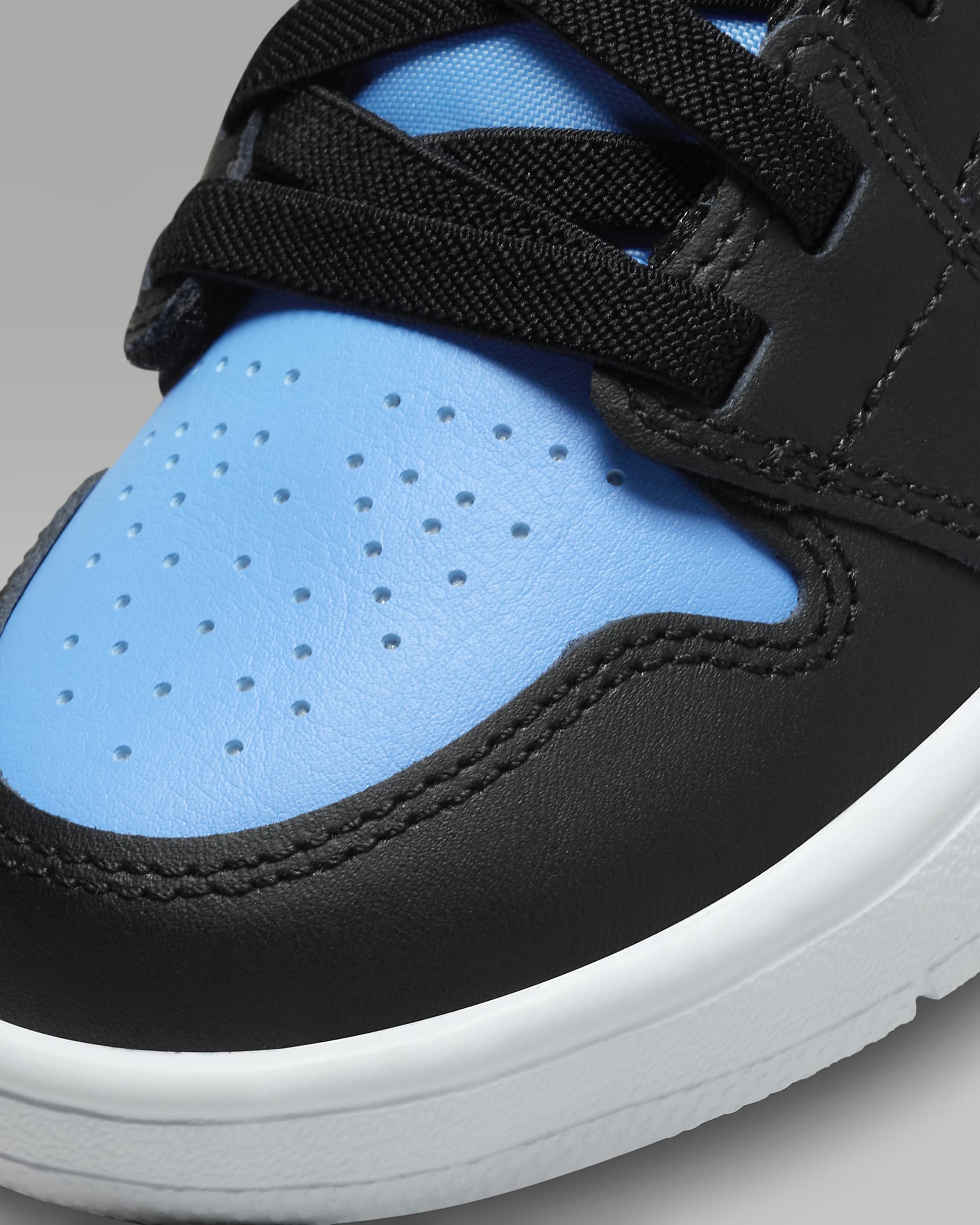 Jordan 1 Low Alt Younger Kids' Shoes - Black/University Blue/White/Black