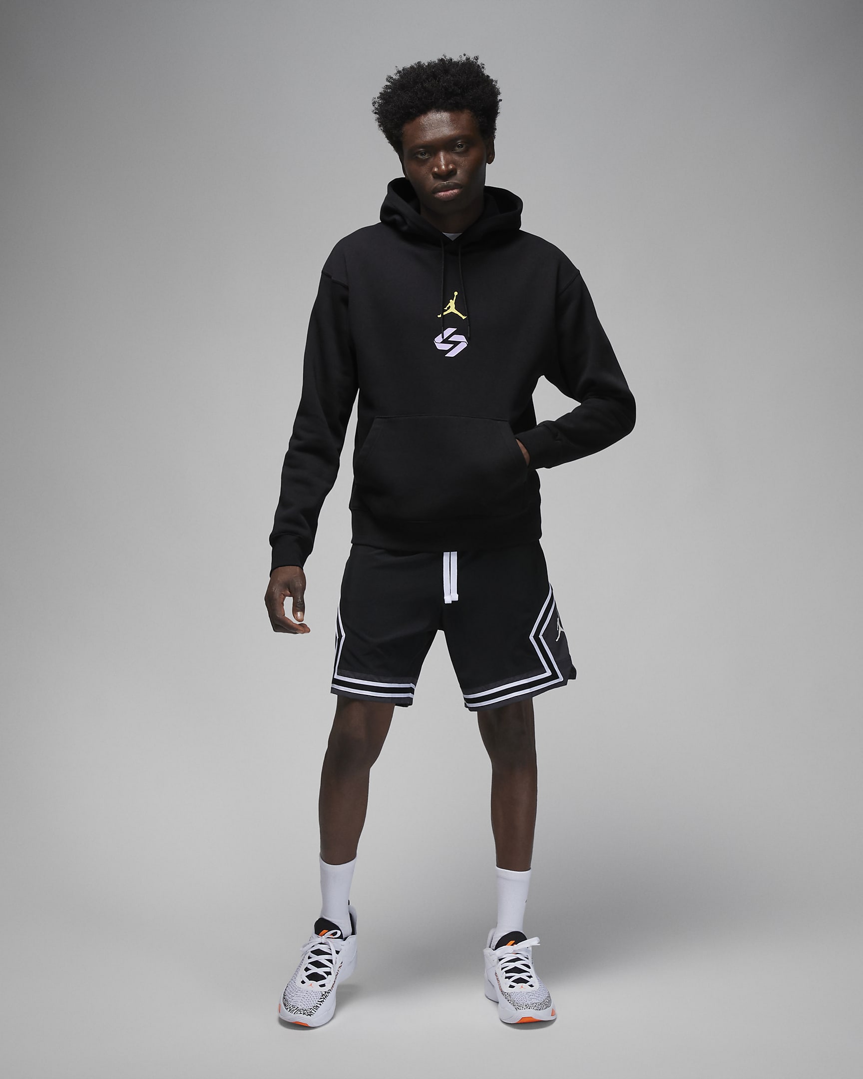 Luka Men's Pullover Hoodie. Nike PH