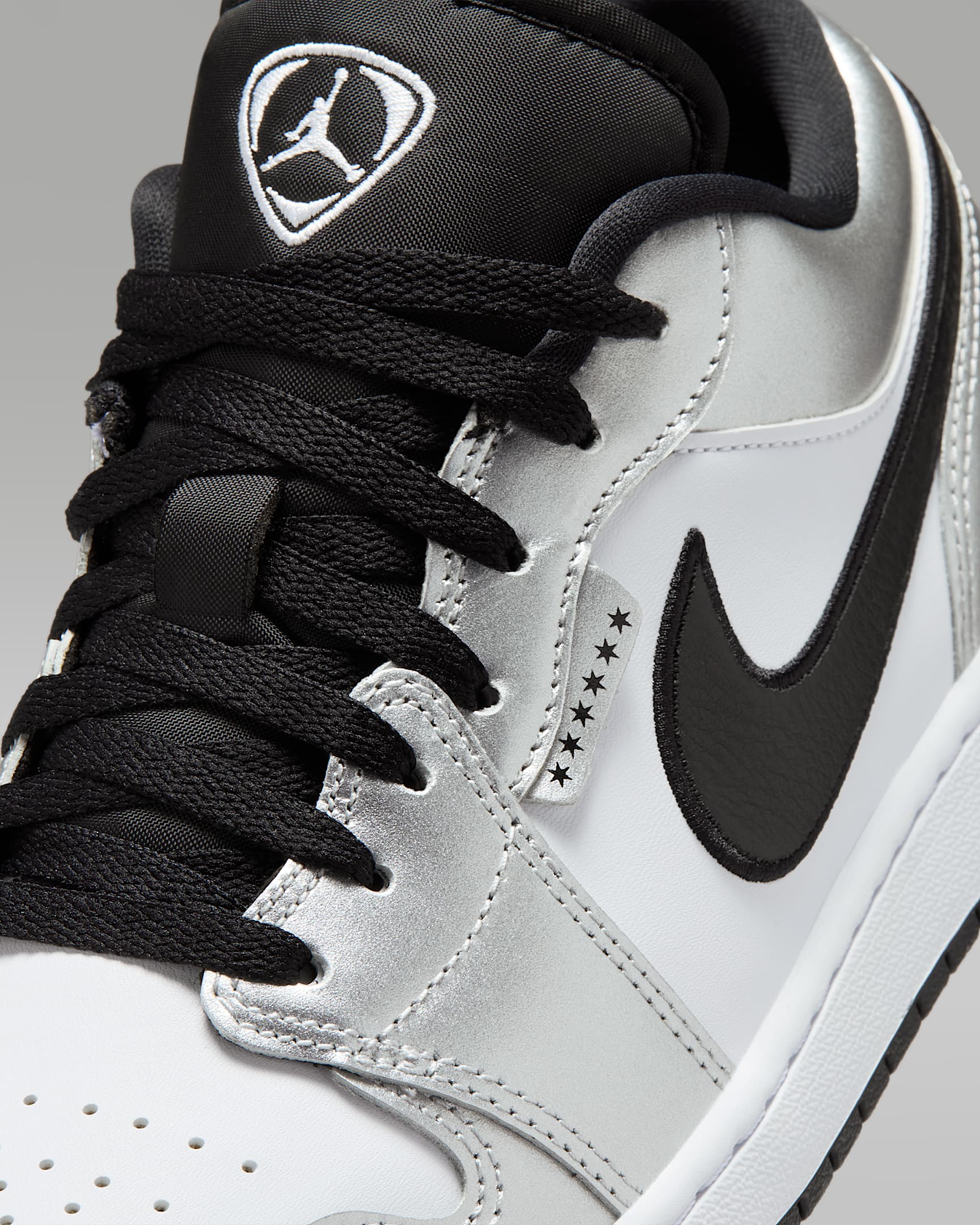 Air Jordan 1 Low SE Men's Shoes - White/White/Metallic Silver/Black
