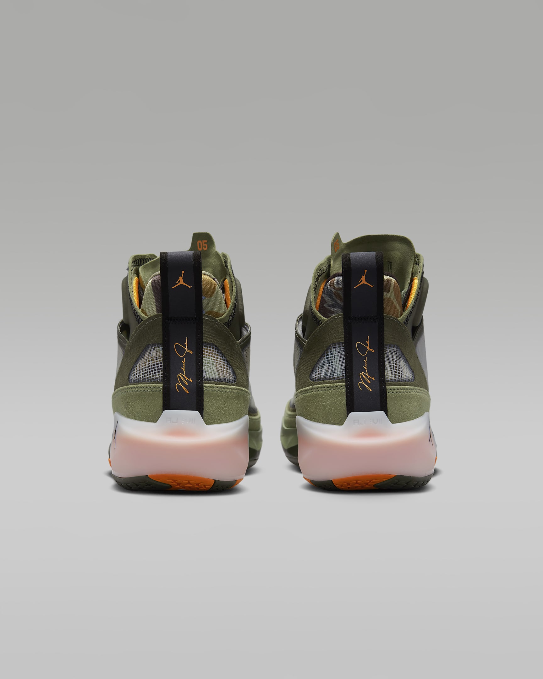 Air Jordan XXXVII SP Basketball Shoes. Nike DK