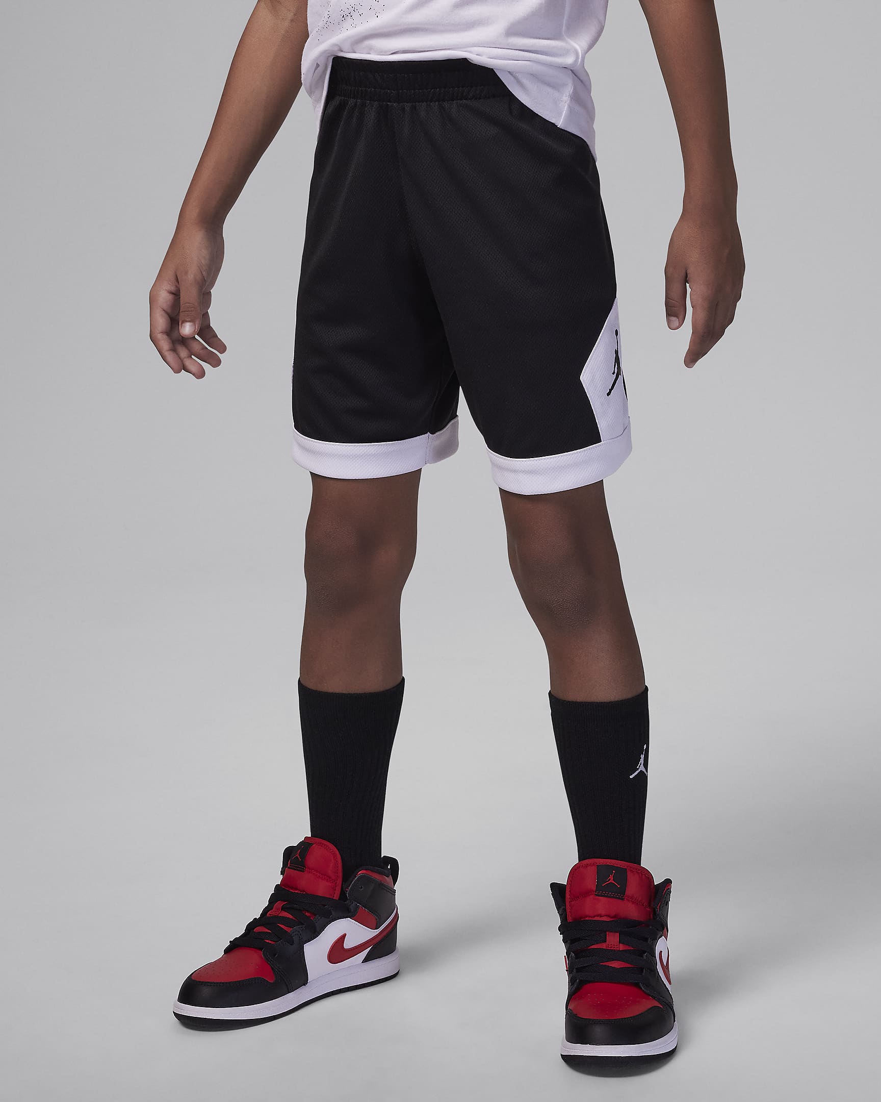 Jordan Hoop Styles Little Kids' 2-Piece Shorts Set. Nike.com