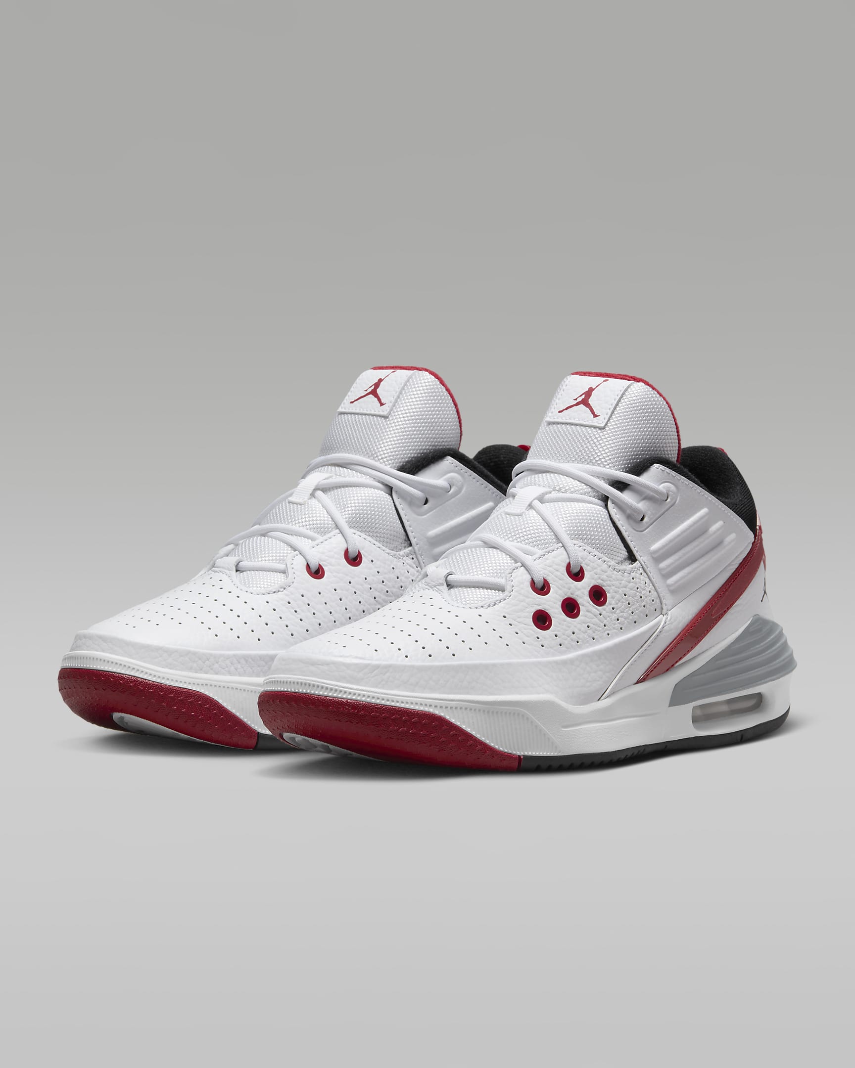 Jordan Max Aura 5 Men's Shoes - White/Varsity Red/Wolf Grey/Black