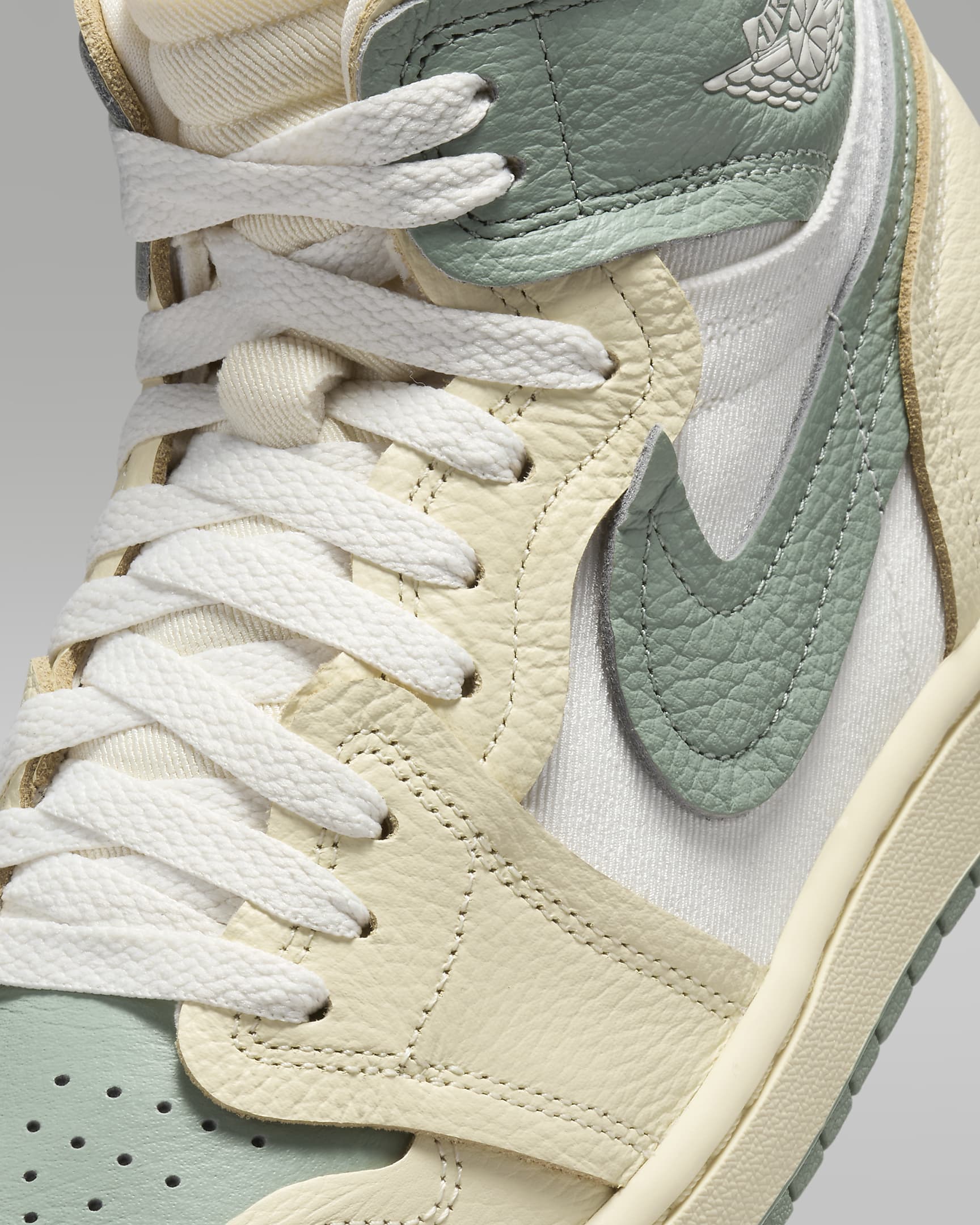 Air Jordan 1 High Method of Make Women's Shoes - Legend Sand/Sail/Muslin/Jade Smoke