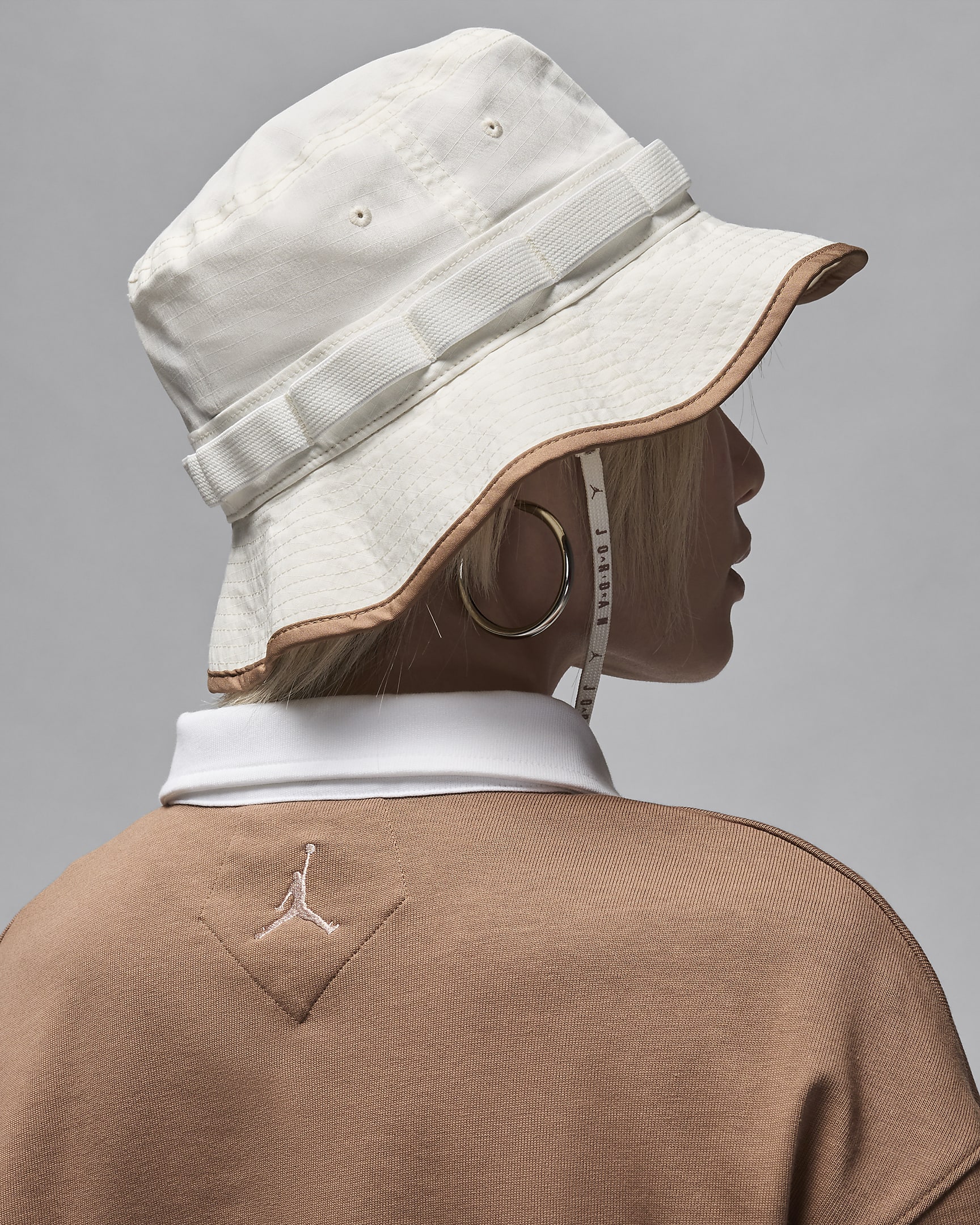 Jordan Apex Bucket Hat - Sail/Archaeo Brown/Archaeo Brown