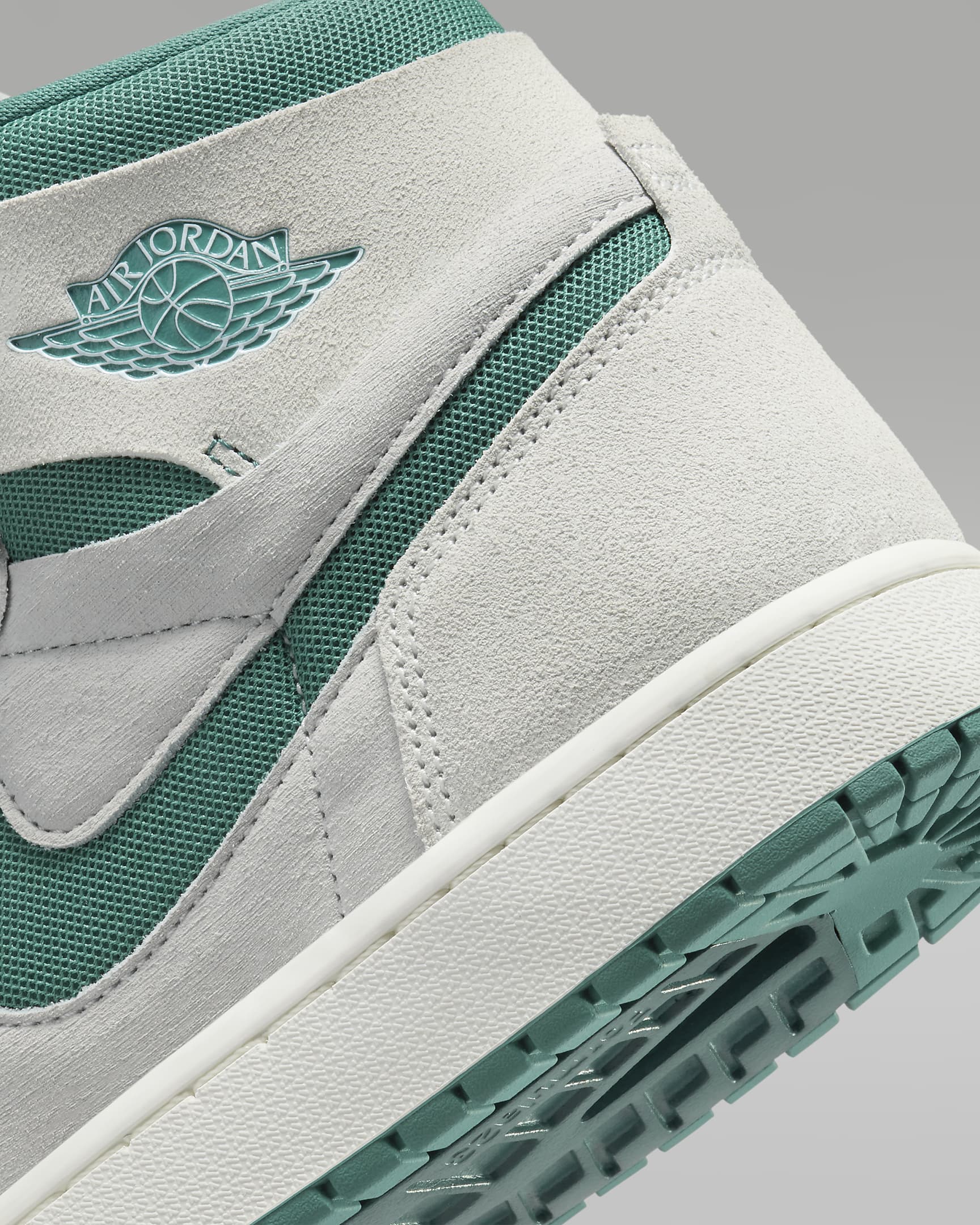 Air Jordan 1 Zoom CMFT 2 Men's Shoes - Summit White/Oxidized Green/Bicoastal