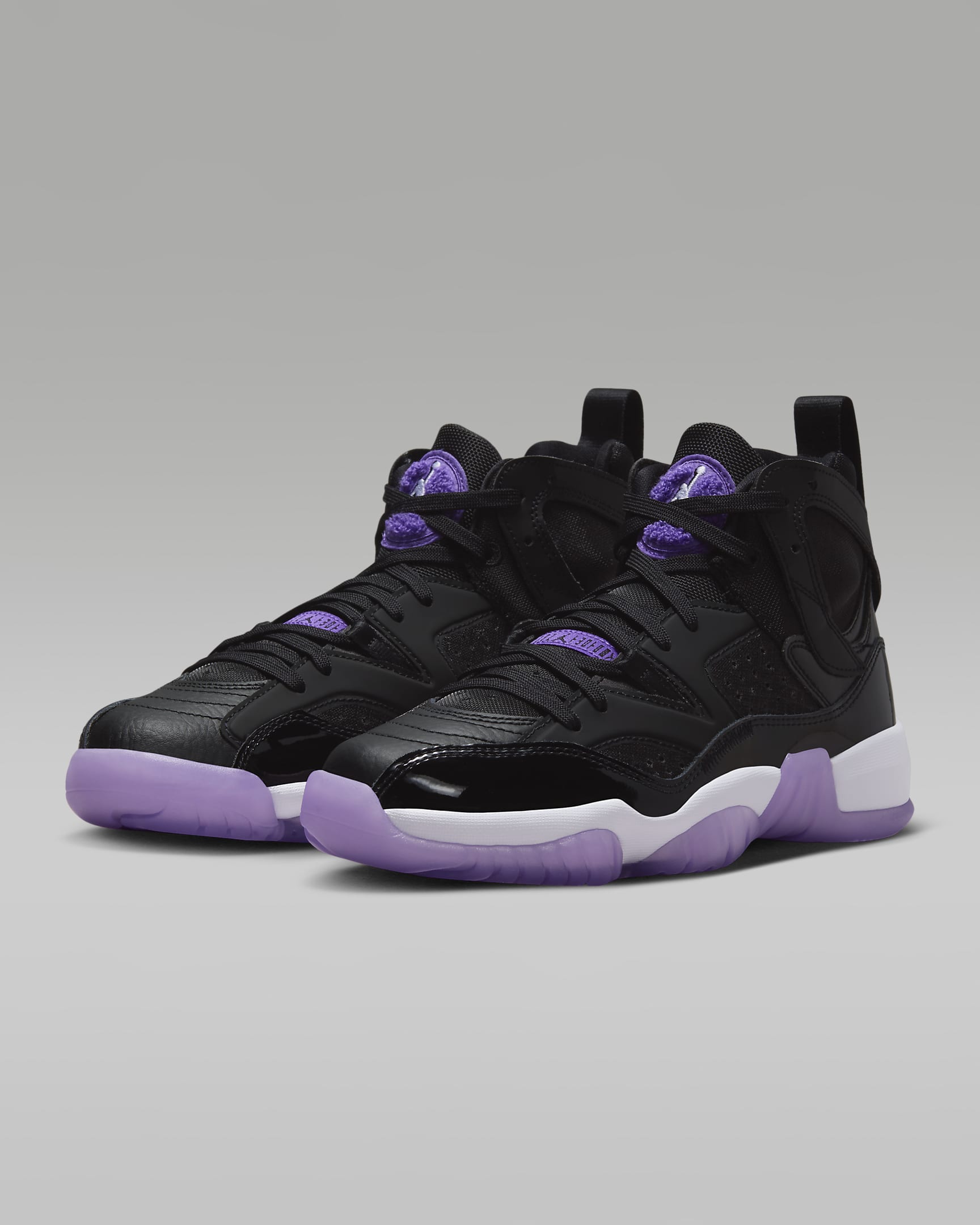 Jumpman Two Trey Women's Shoes. Nike NL