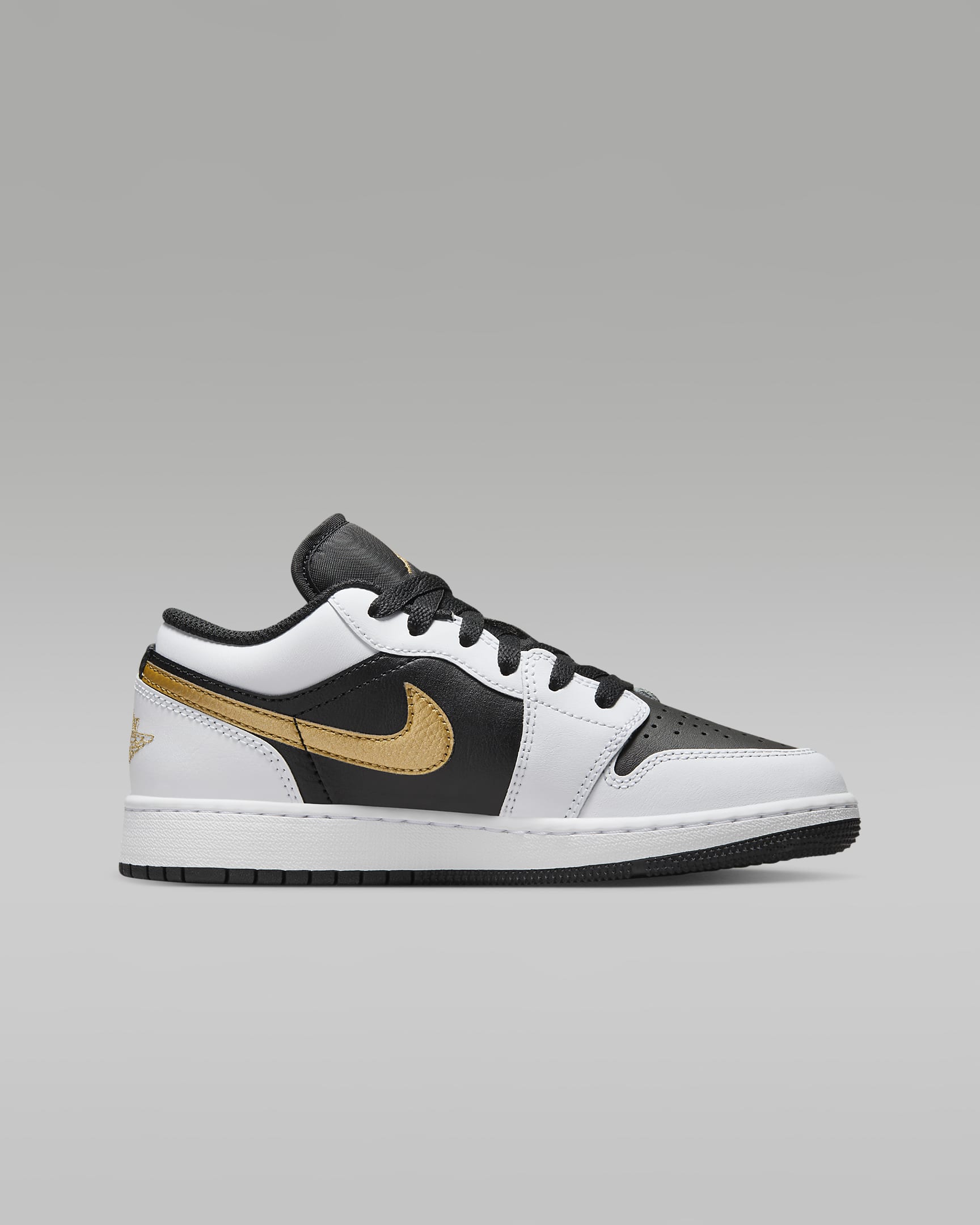 Tenis para niños grandes Air Jordan 1 Low - Blanco/Negro/Oro metalizado