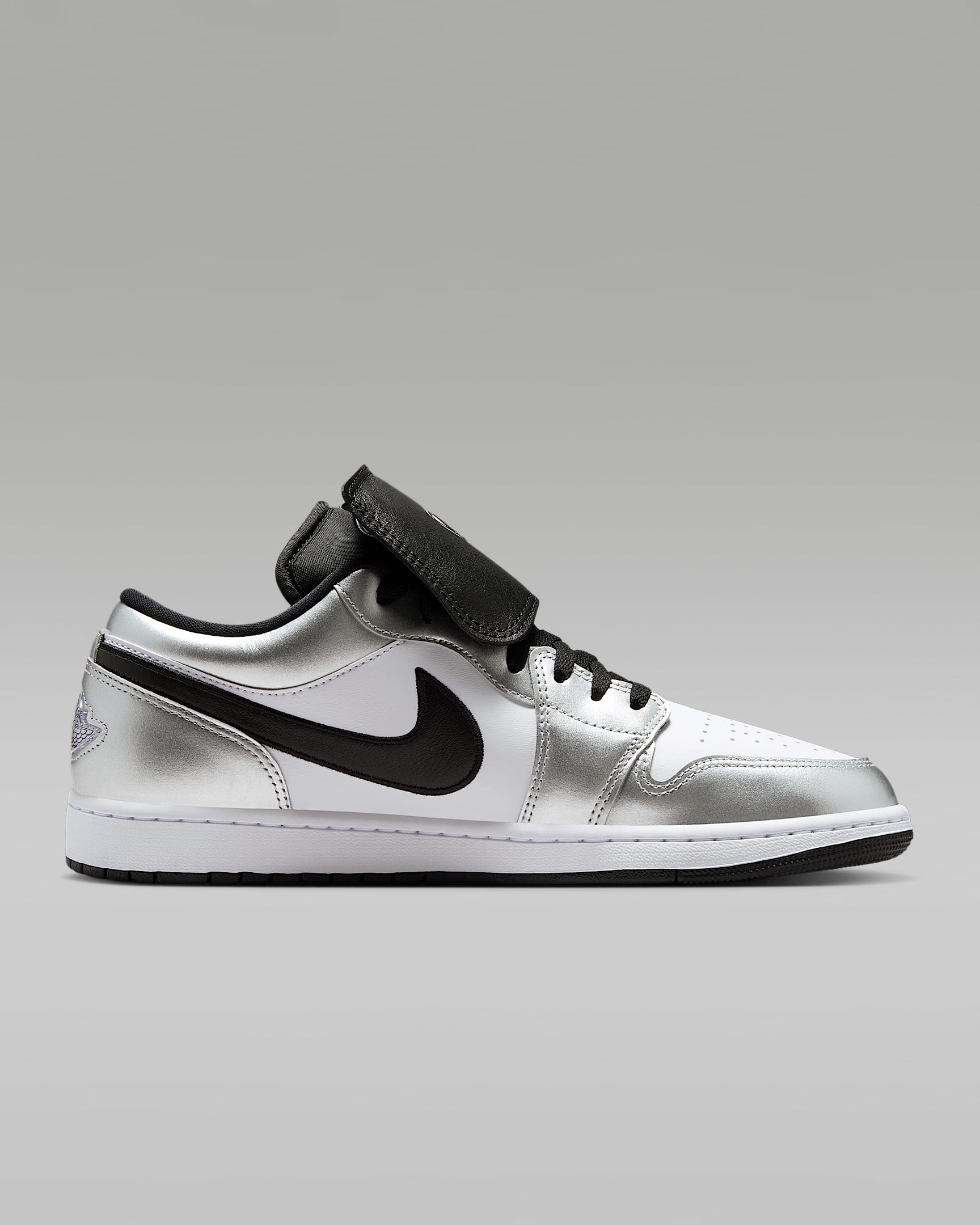 Air Jordan 1 Low SE Men's Shoes - White/White/Metallic Silver/Black