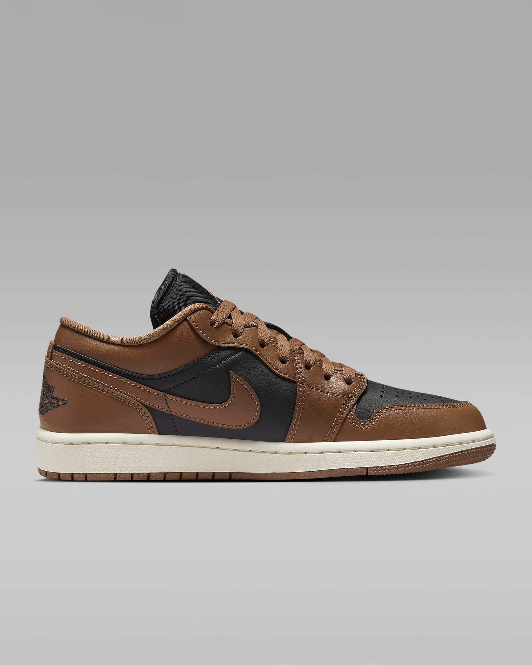 Air Jordan 1 Low Women's Shoes - Off-Noir/Sail/Archaeo Brown