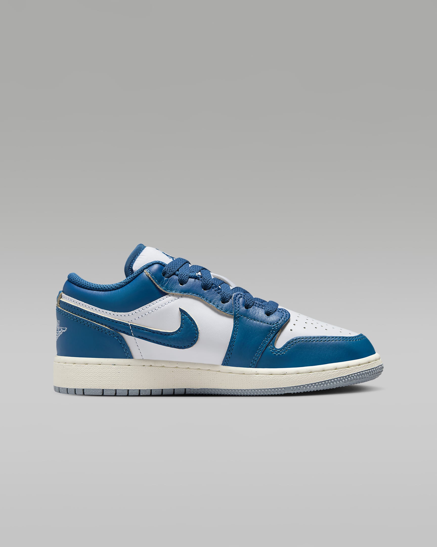 Air Jordan 1 Low SE Zapatillas - Niño/a - Blanco/Gris azulado/Sail/Industrial Blue