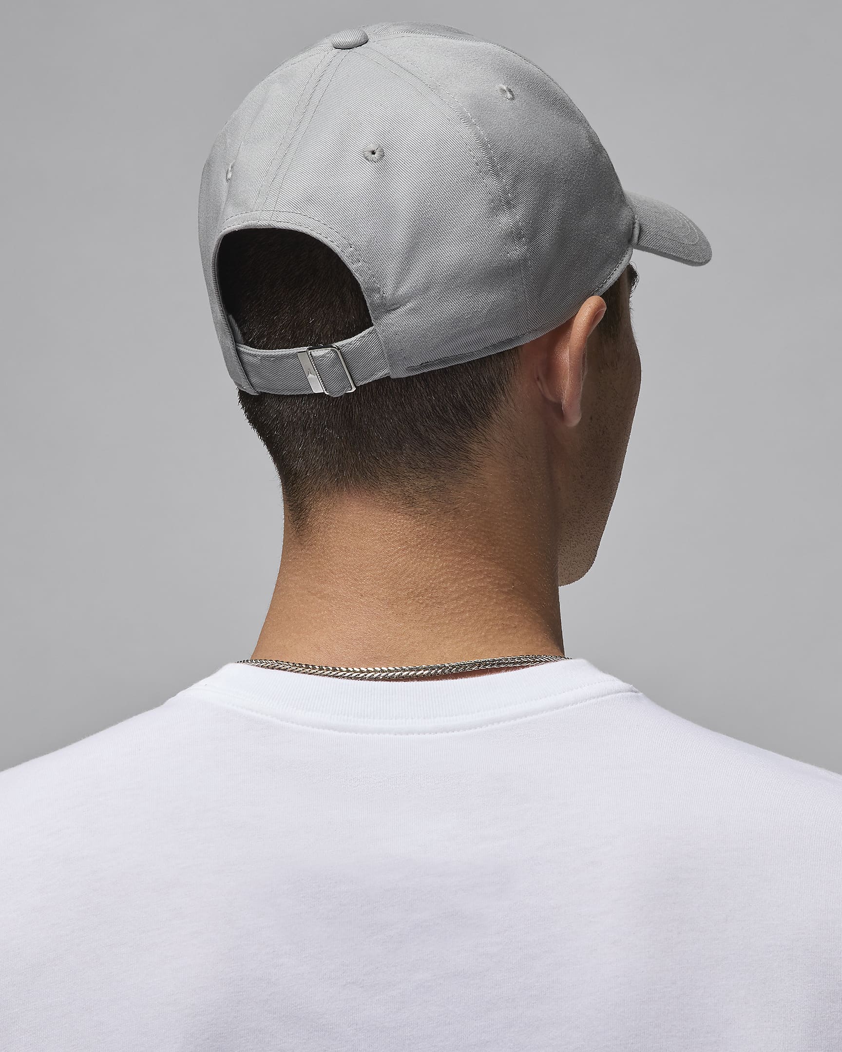 Jordan Club unstrukturierte Cap mit gebogenem Schirm - Light Smoke Grey/Weiß