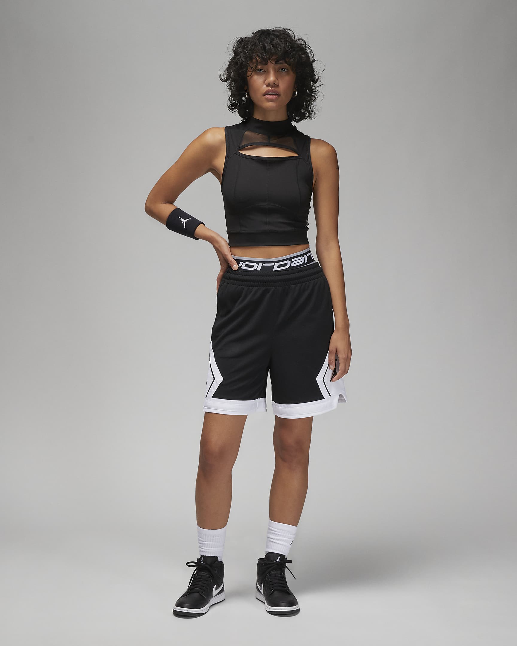 Jordan Sport Women's Diamond Shorts - Black/White/White/Black