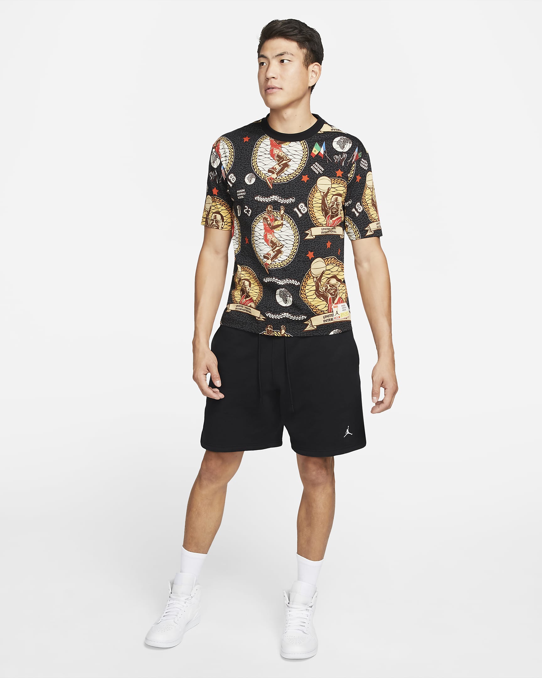 Jordan x Maison Chateau Rouge Men's Allover Printed T-Shirt. Nike JP