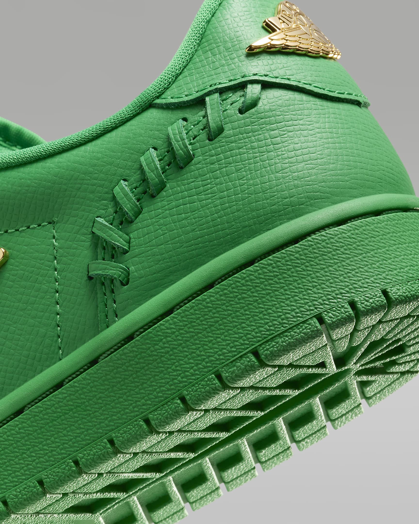 Air Jordan 1 Low Method of Make Women's Shoes - Lucky Green/Metallic Gold