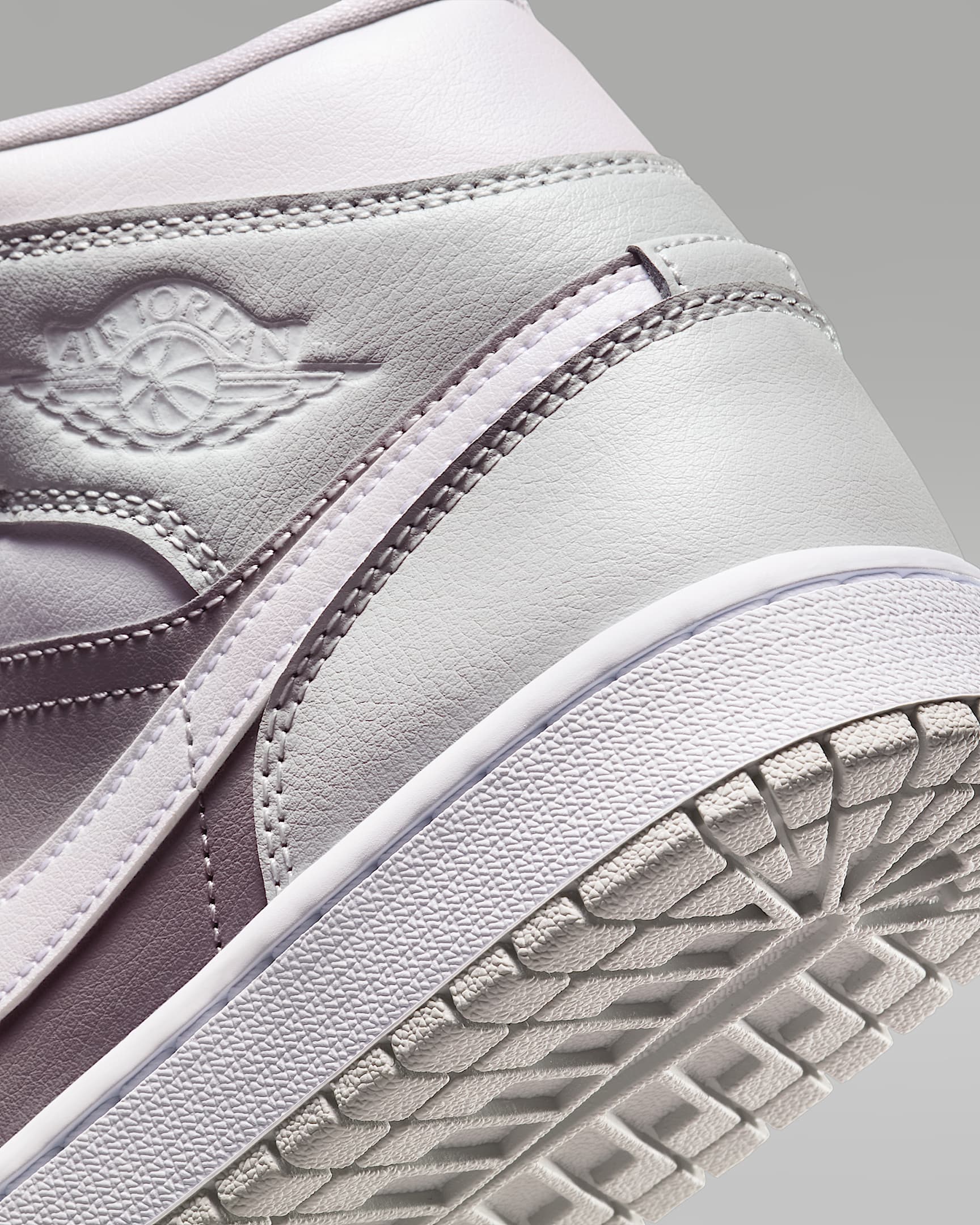 jordan air jordan 1 mid women's