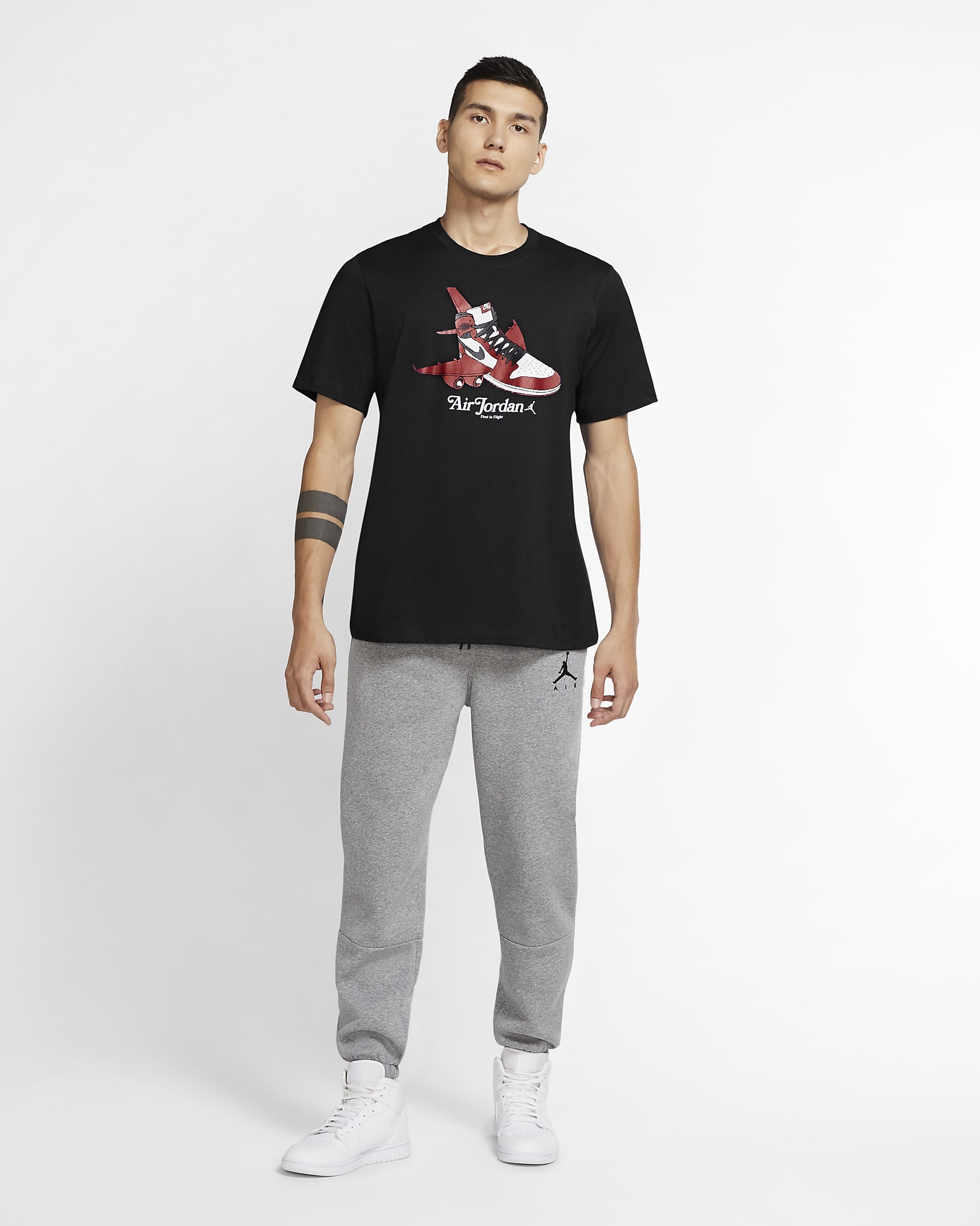 Jordan Brand Men's Short-Sleeve Graphic Crew. Nike JP