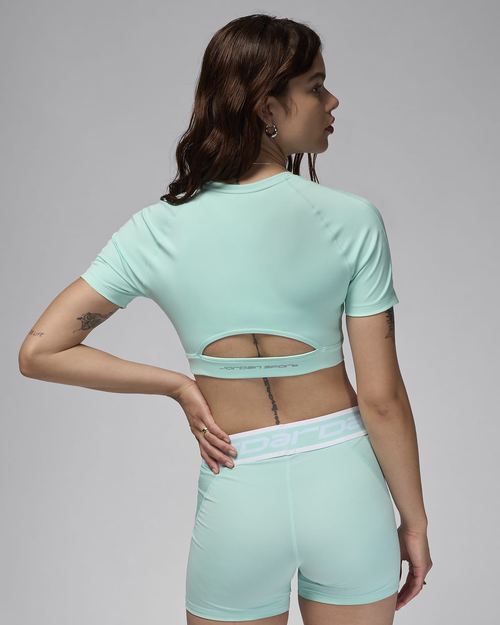 Jordan Sport Bodycon-Performance-Oberteil (Damen) - Light Dew/Hyper Turquoise